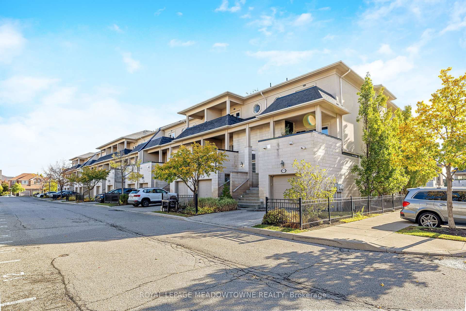 Photo 3 of Unit Upper, 9105 Derry Road W, Milton, Clarke — HOMEH