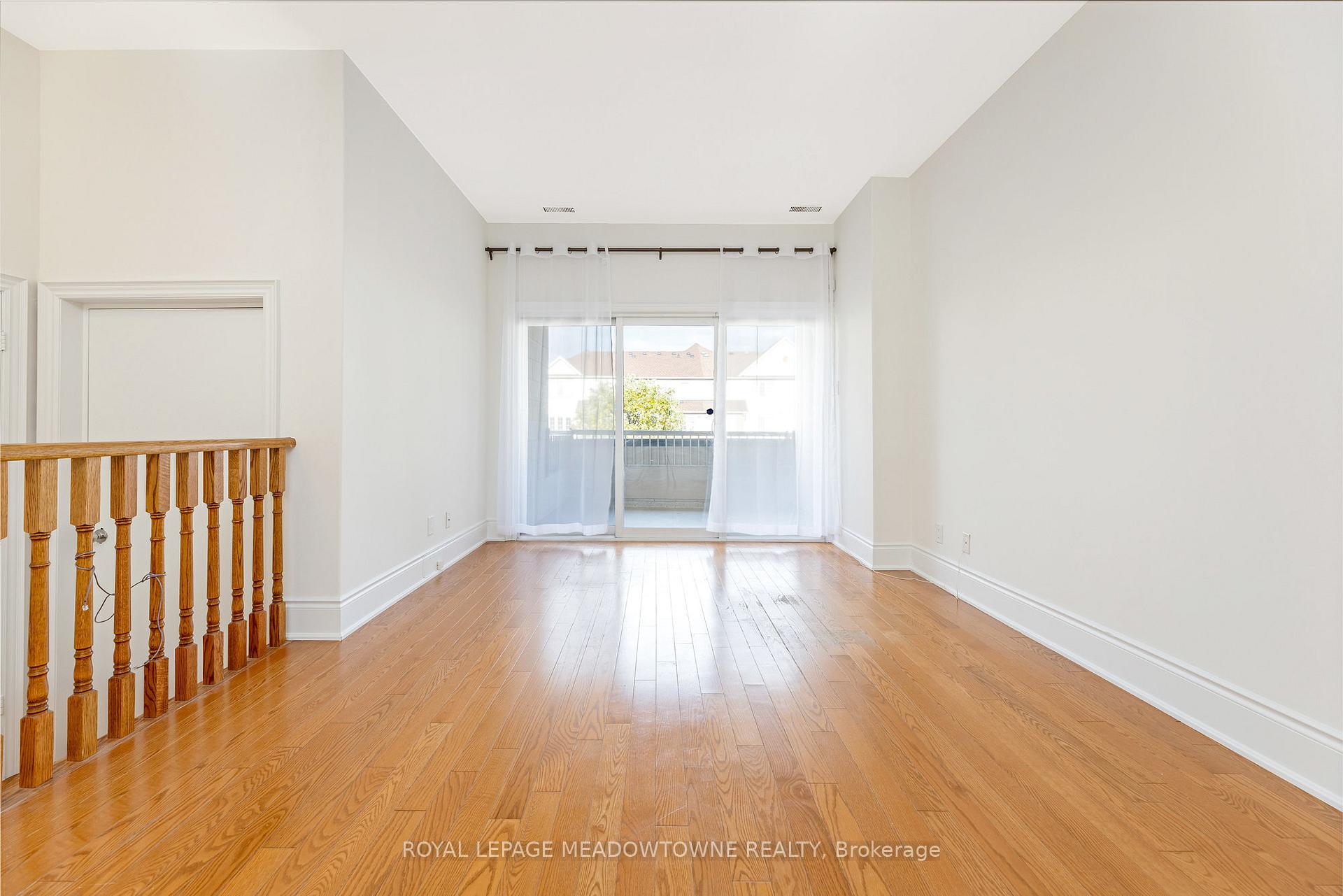 Photo 9 of Unit Upper, 9105 Derry Road W, Milton, Clarke — HOMEH