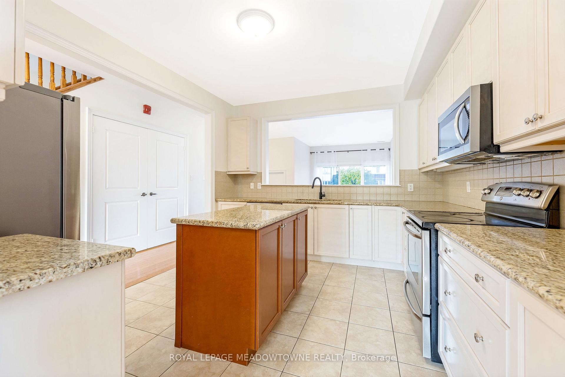 Photo 15 of Unit Upper, 9105 Derry Road W, Milton, Clarke — HOMEH