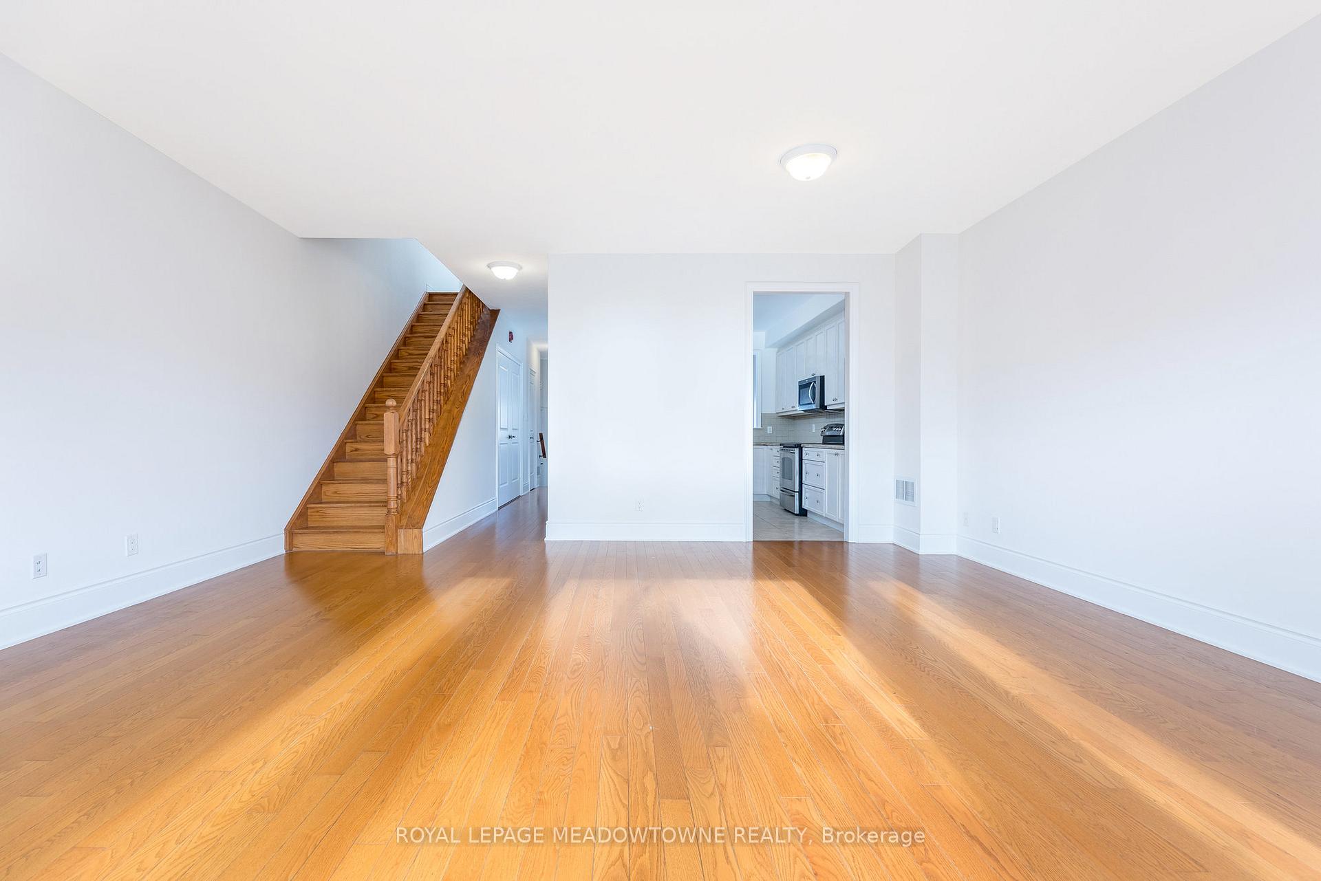 Photo 17 of Unit Upper, 9105 Derry Road W, Milton, Clarke — HOMEH