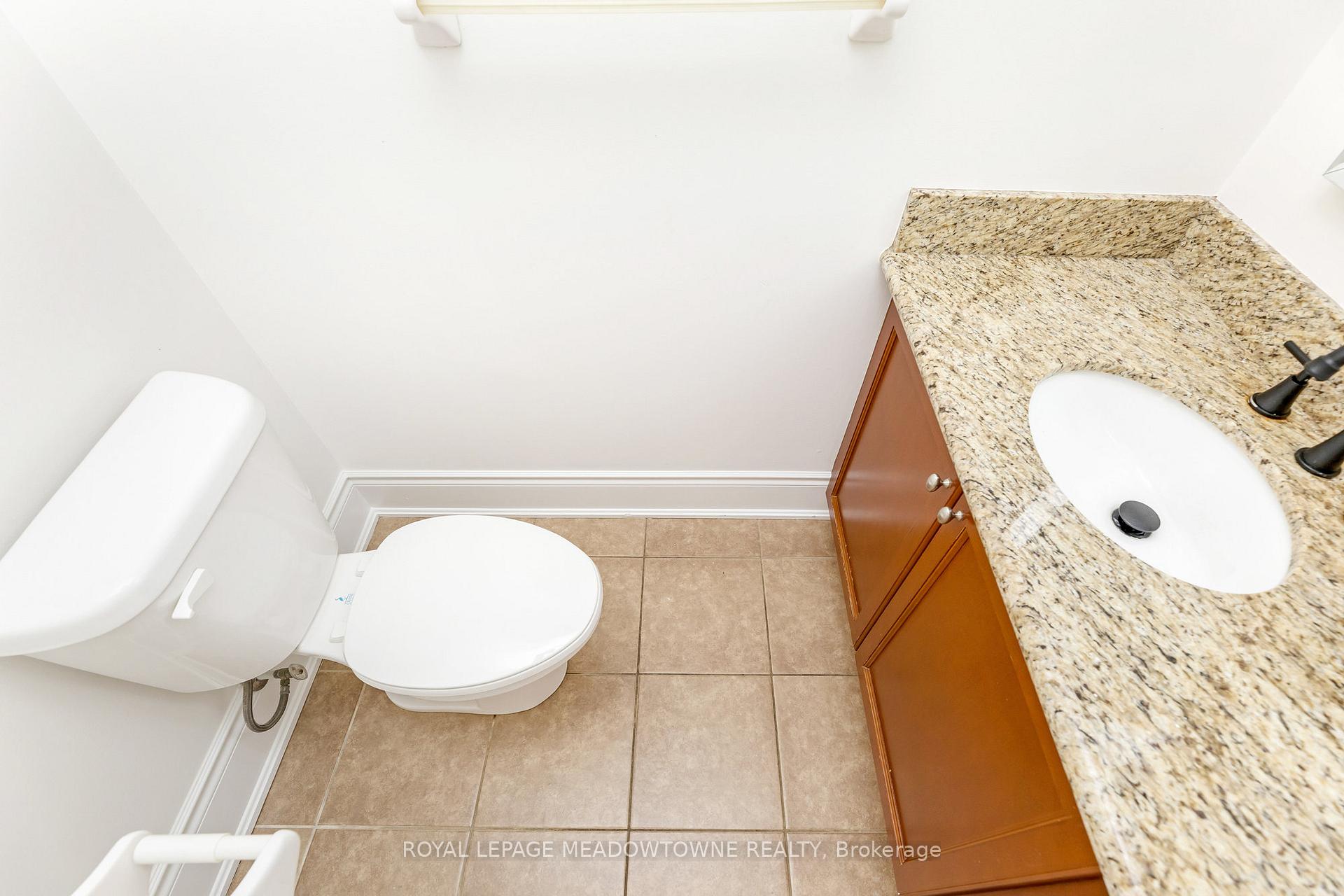 Photo 20 of Unit Upper, 9105 Derry Road W, Milton, Clarke — HOMEH