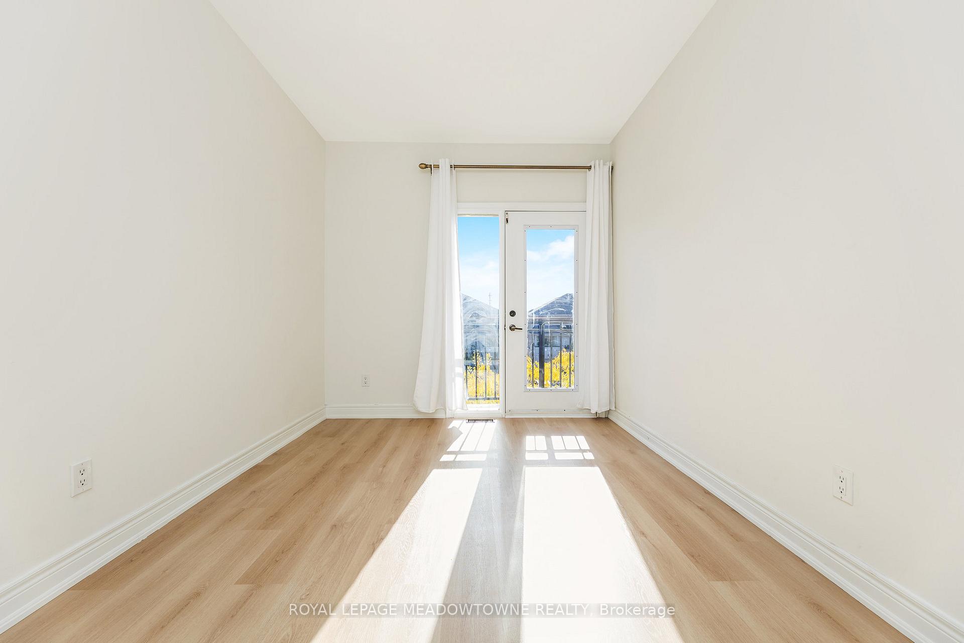Photo 33 of Unit Upper, 9105 Derry Road W, Milton, Clarke — HOMEH