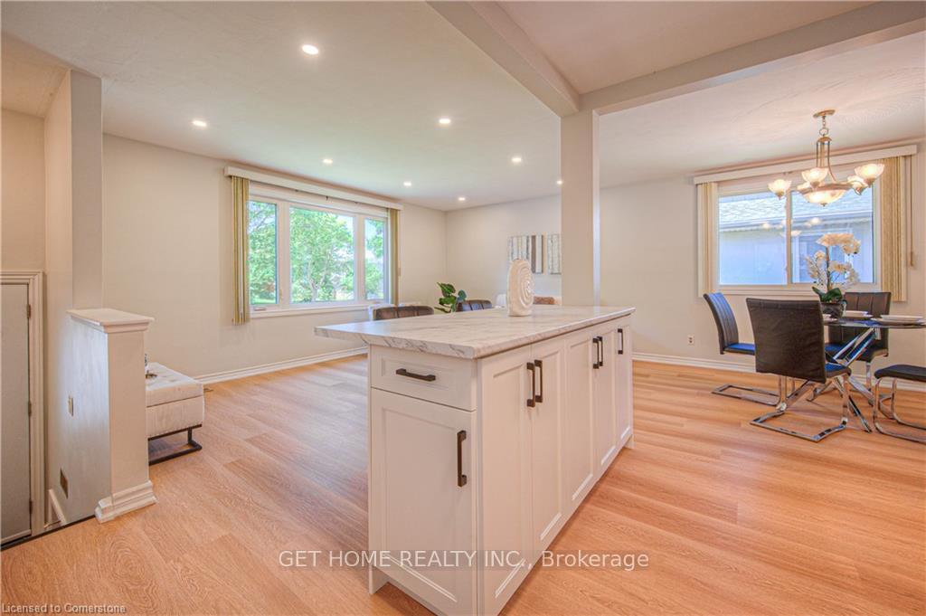 Photo 5 of 86 Queenston Drive, Kitchener — HOMEH