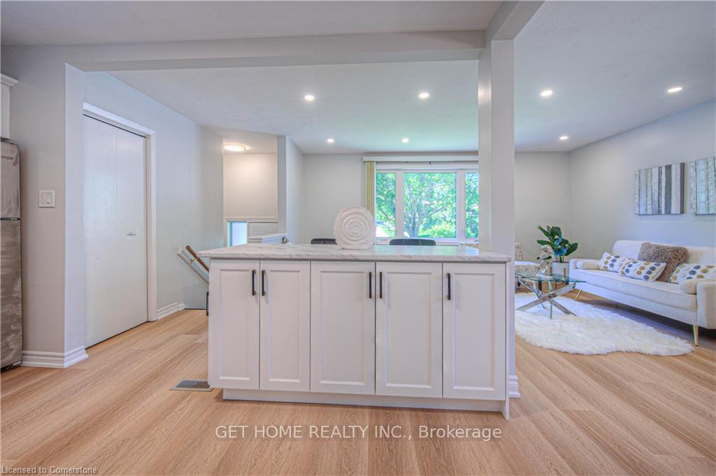 Photo 11 of 86 Queenston Drive, Kitchener — HOMEH