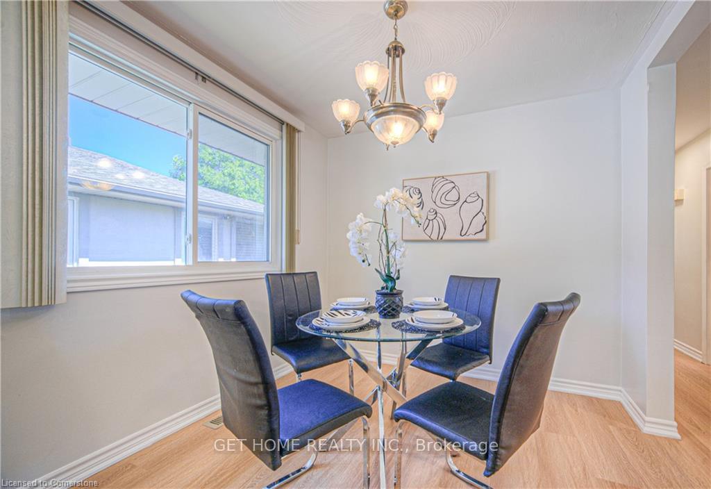 Photo 20 of 86 Queenston Drive, Kitchener — HOMEH
