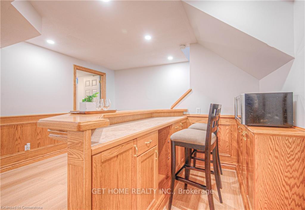 Photo 29 of 86 Queenston Drive, Kitchener — HOMEH