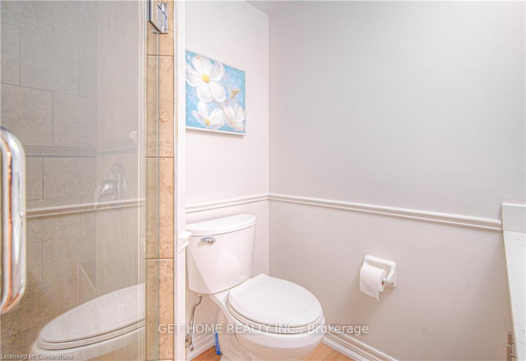 Photo 43 of 86 Queenston Drive, Kitchener — HOMEH
