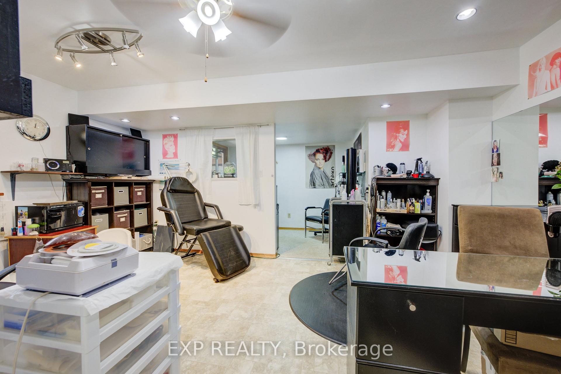 Photo 15 of 43 George Street S, Minto — HOMEH