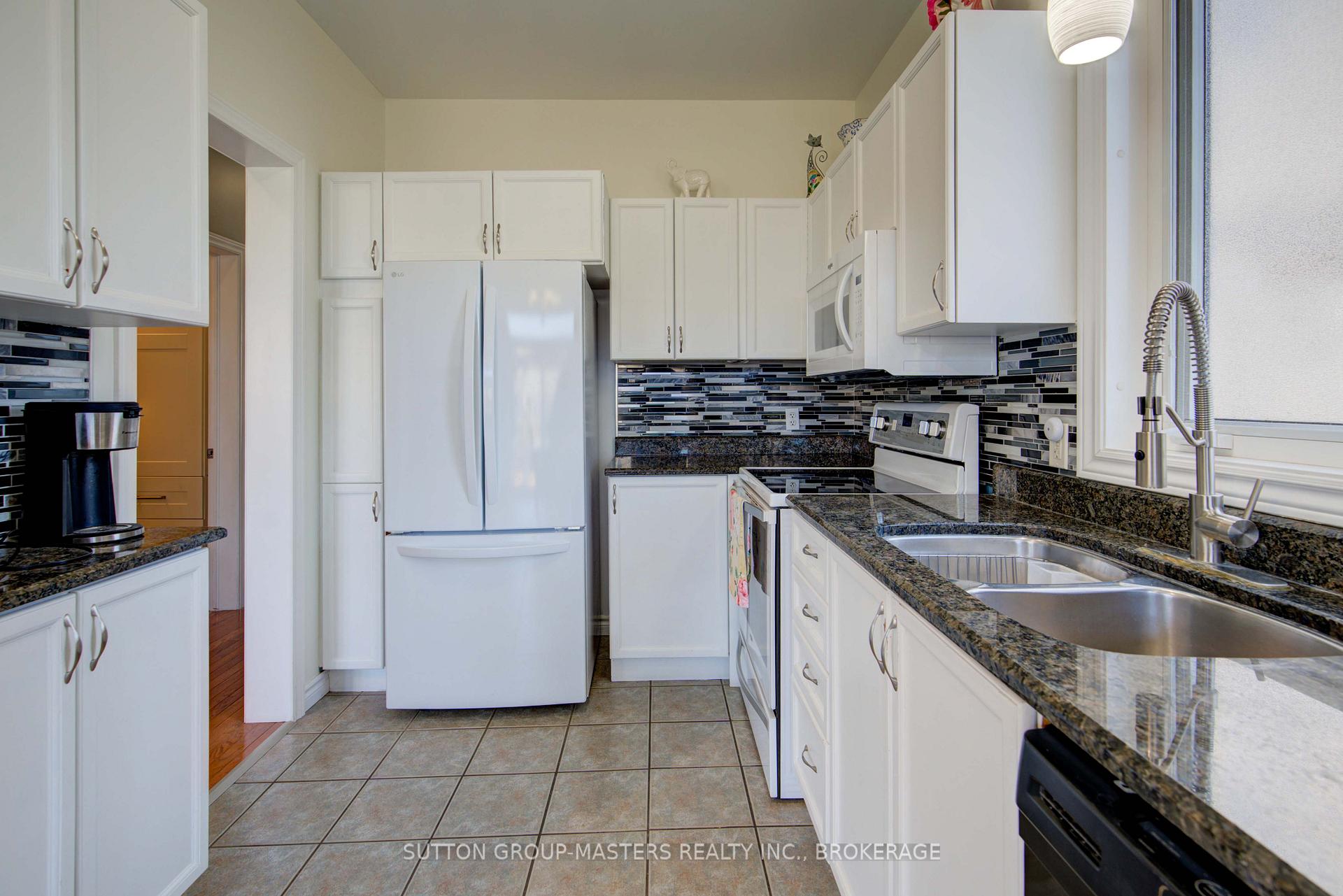 Photo 14 of 422 Cooke Crescent, Kingston, City Northwest — HOMEH