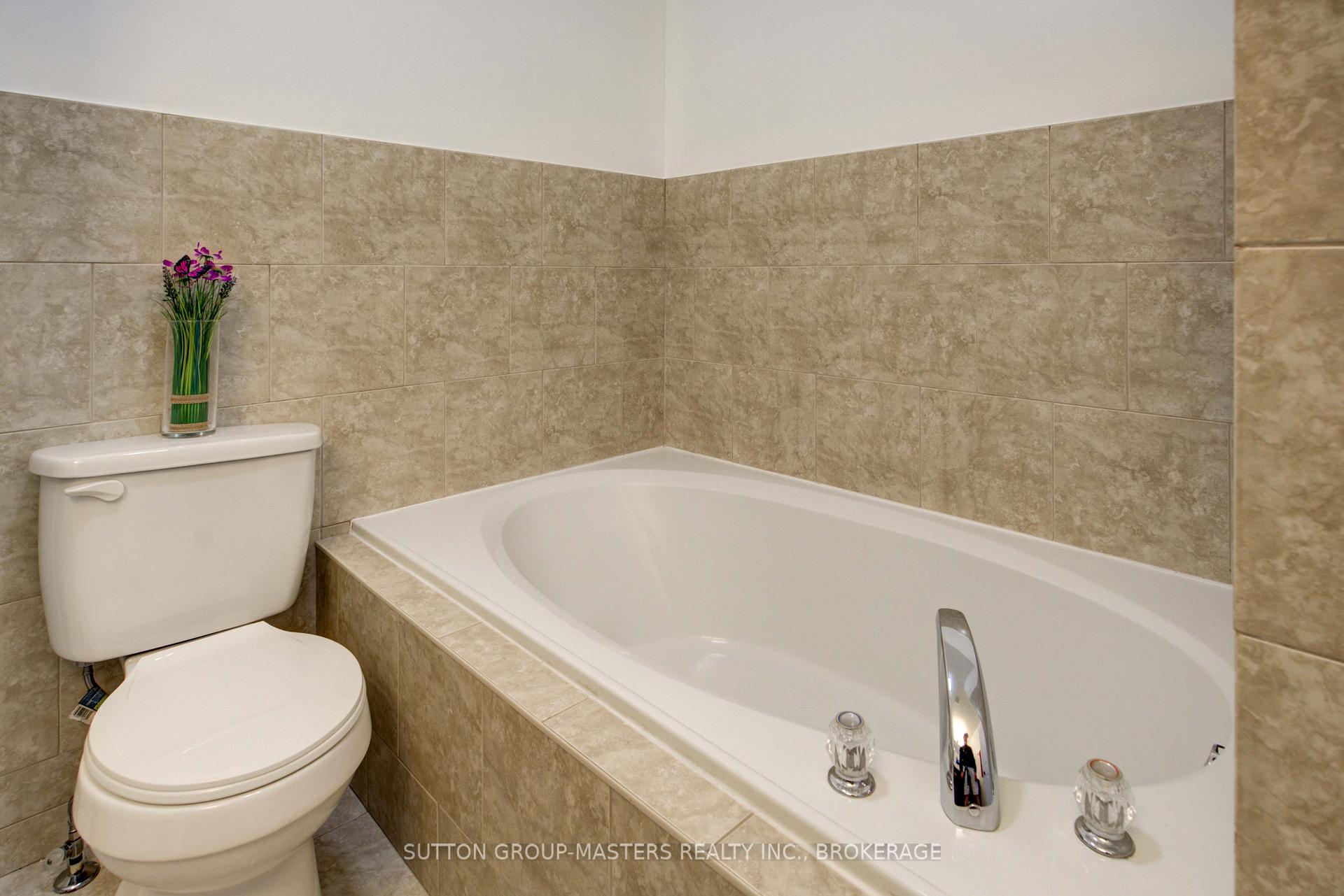 Photo 25 of 422 Cooke Crescent, Kingston, City Northwest — HOMEH