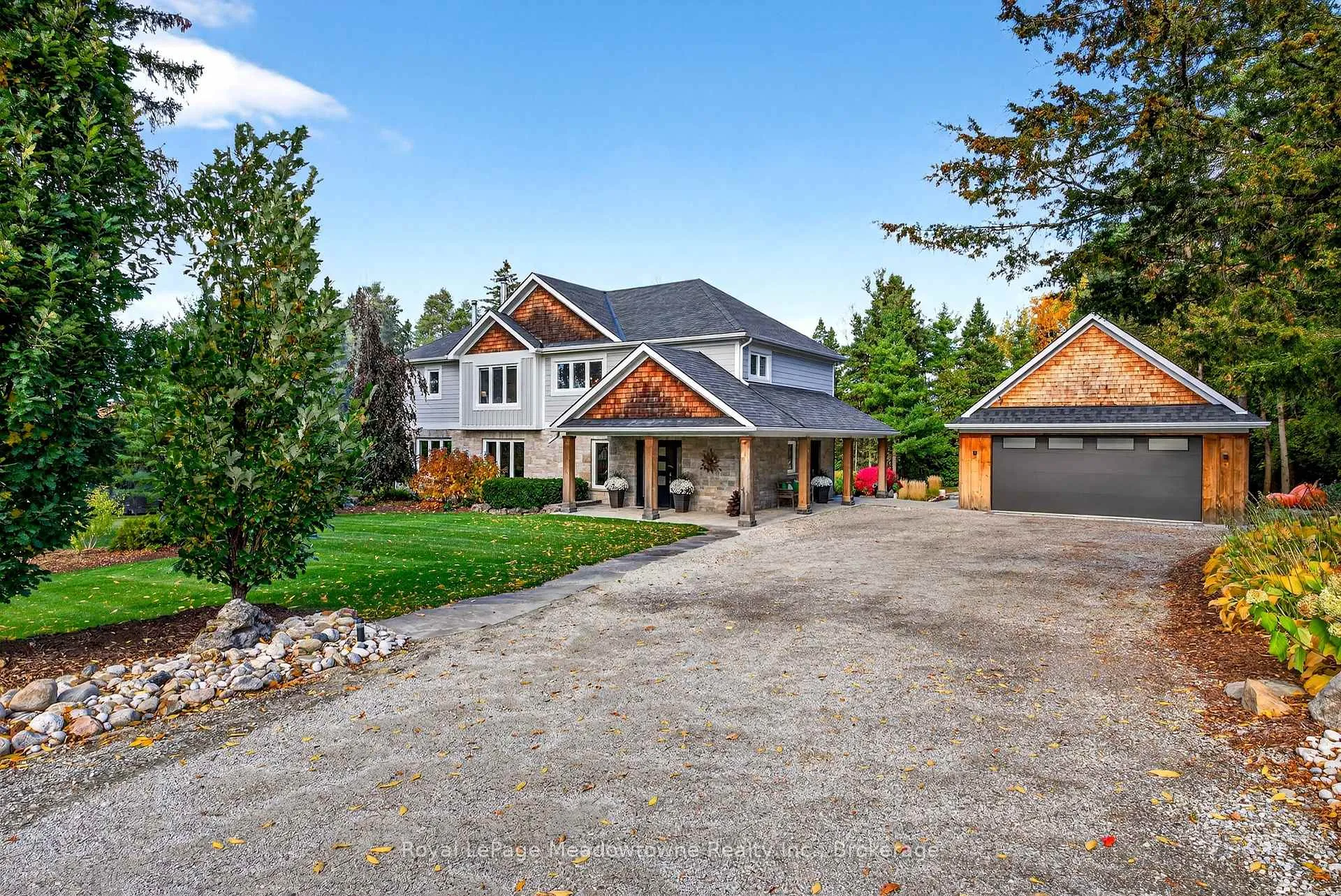 Photo 2 of 8495 Appleby Line, Milton, Campbellville — HOMEH