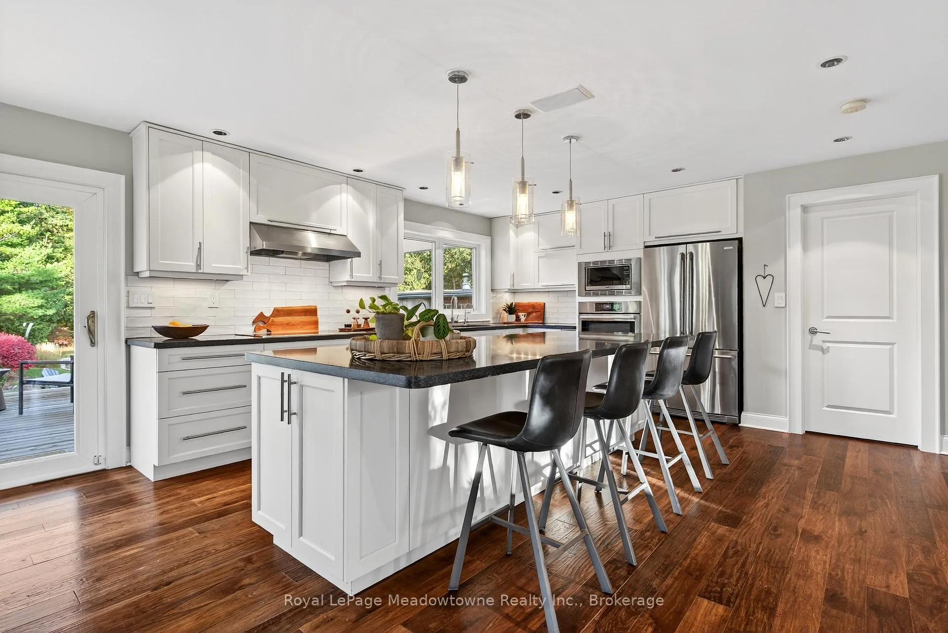 Photo 9 of 8495 Appleby Line, Milton, Campbellville — HOMEH