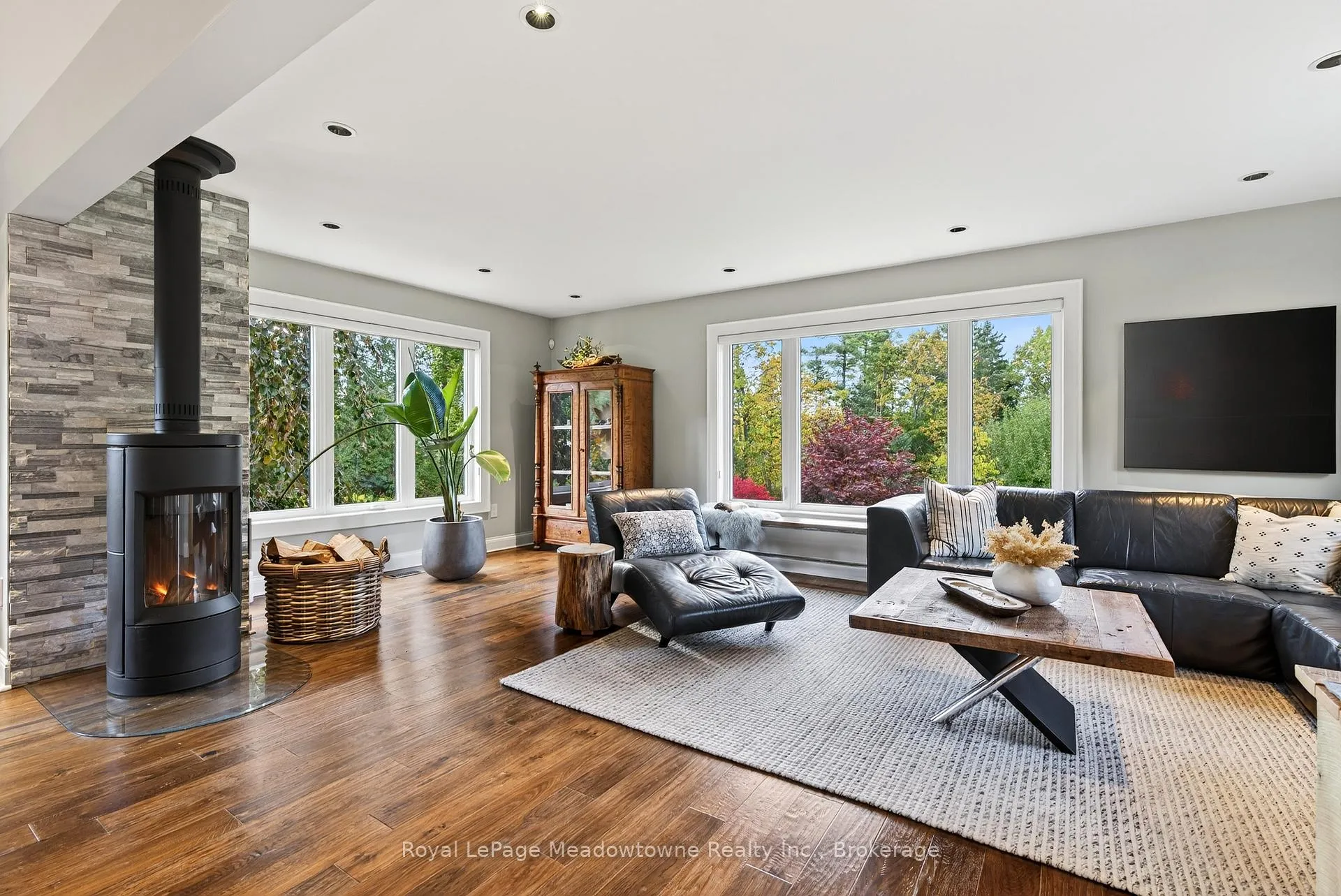 Photo 15 of 8495 Appleby Line, Milton, Campbellville — HOMEH