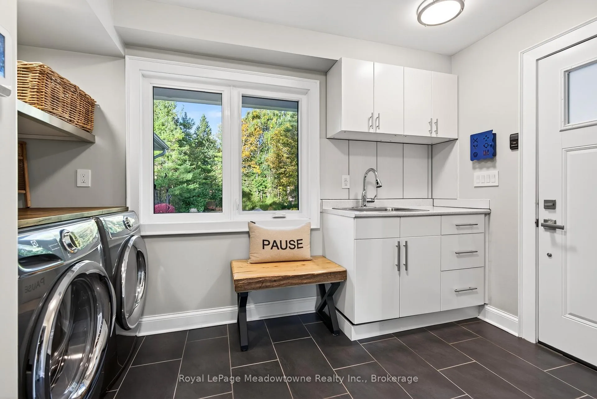 Photo 20 of 8495 Appleby Line, Milton, Campbellville — HOMEH