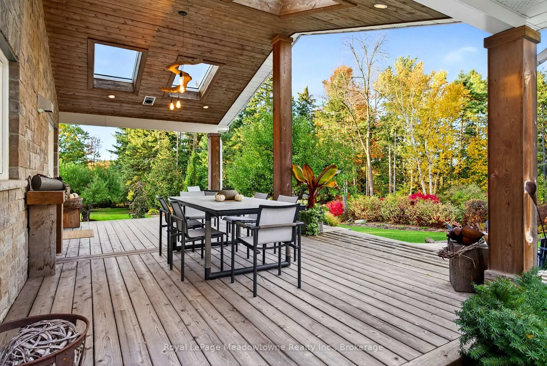 Photo 31 of 8495 Appleby Line, Milton, Campbellville — HOMEH