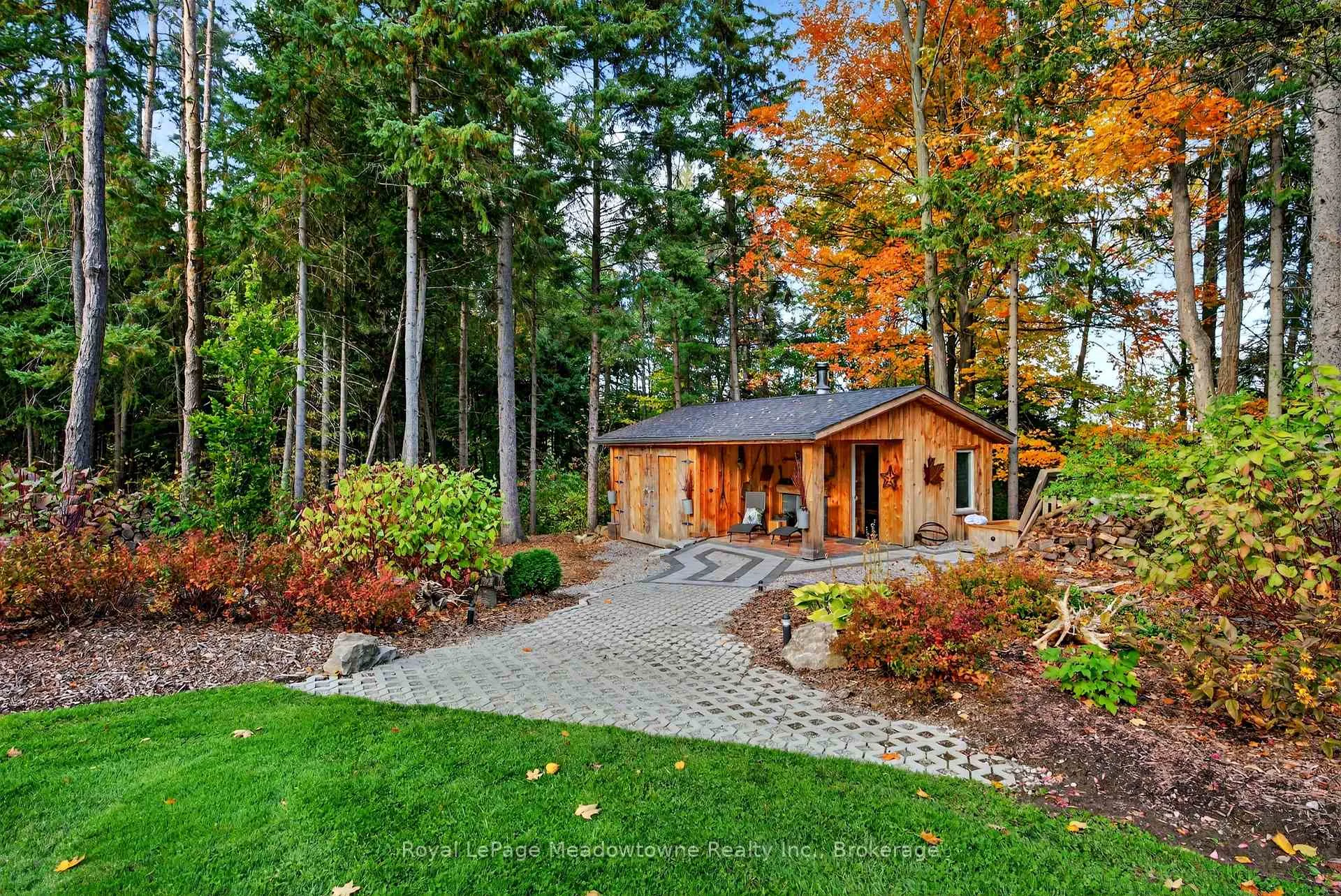 Photo 41 of 8495 Appleby Line, Milton, Campbellville — HOMEH