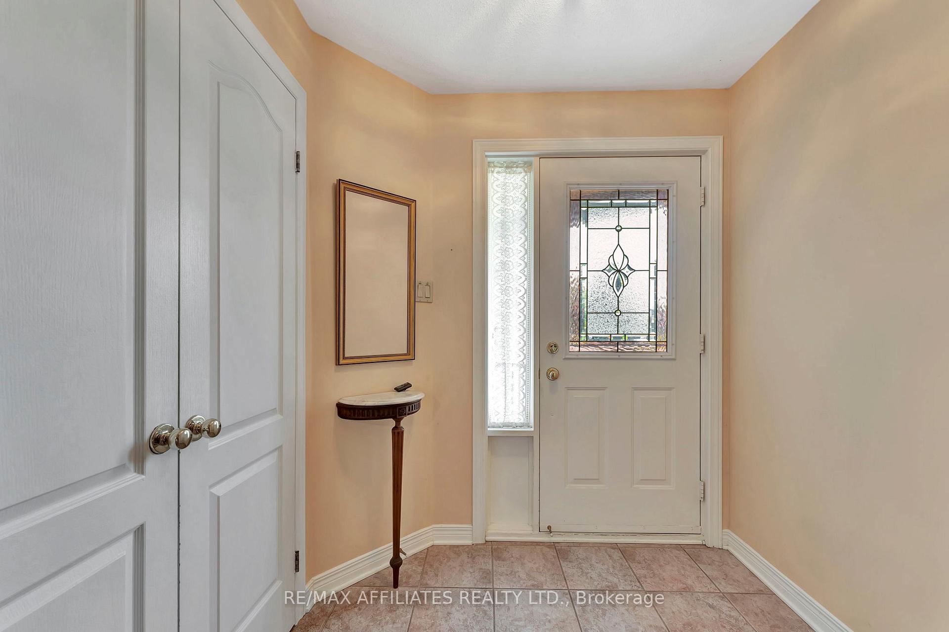 Photo 6 of 53 Bunting Lane, Ottawa, Kanata - Bridlewood — HOMEH