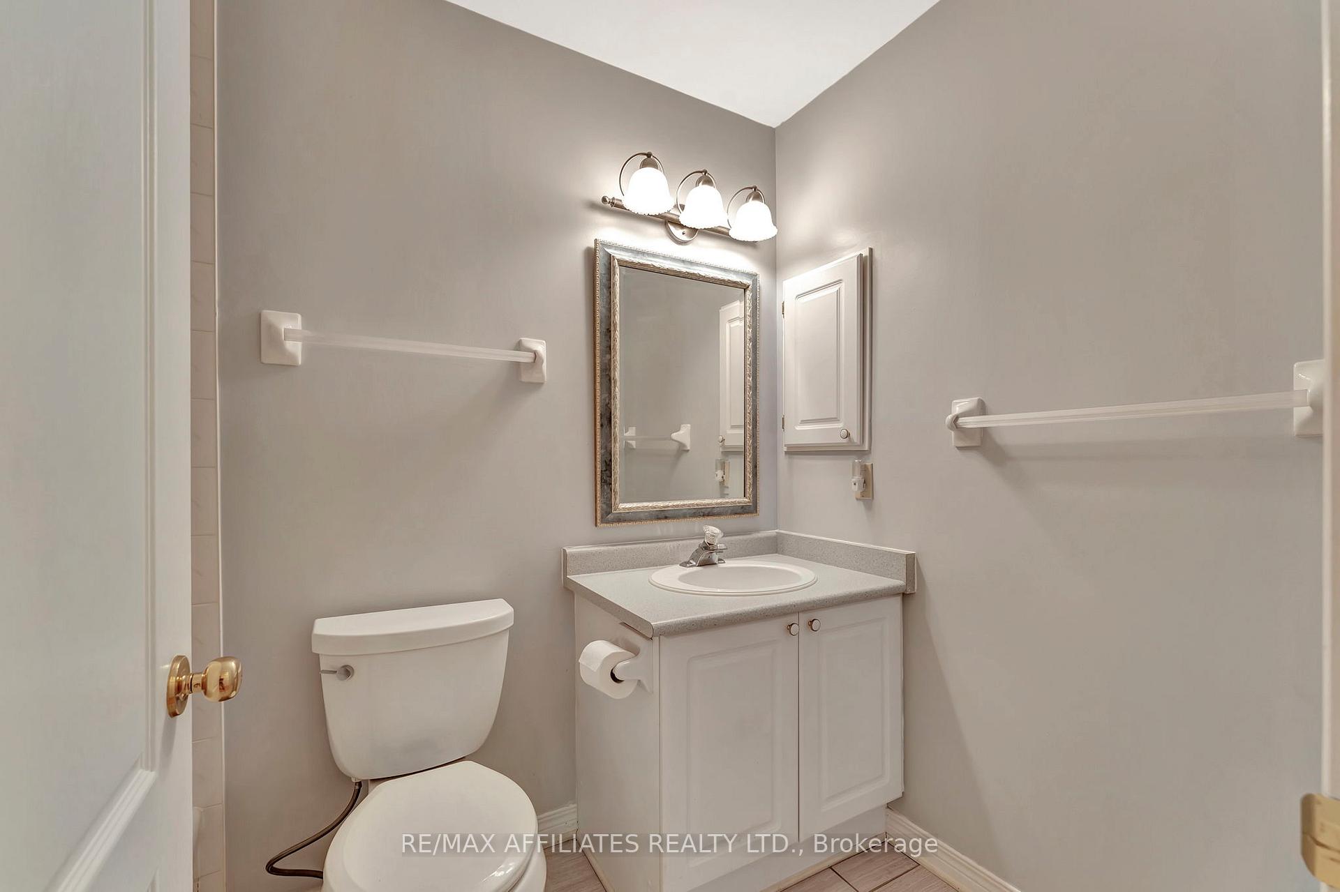 Photo 26 of 53 Bunting Lane, Ottawa, Kanata - Bridlewood — HOMEH