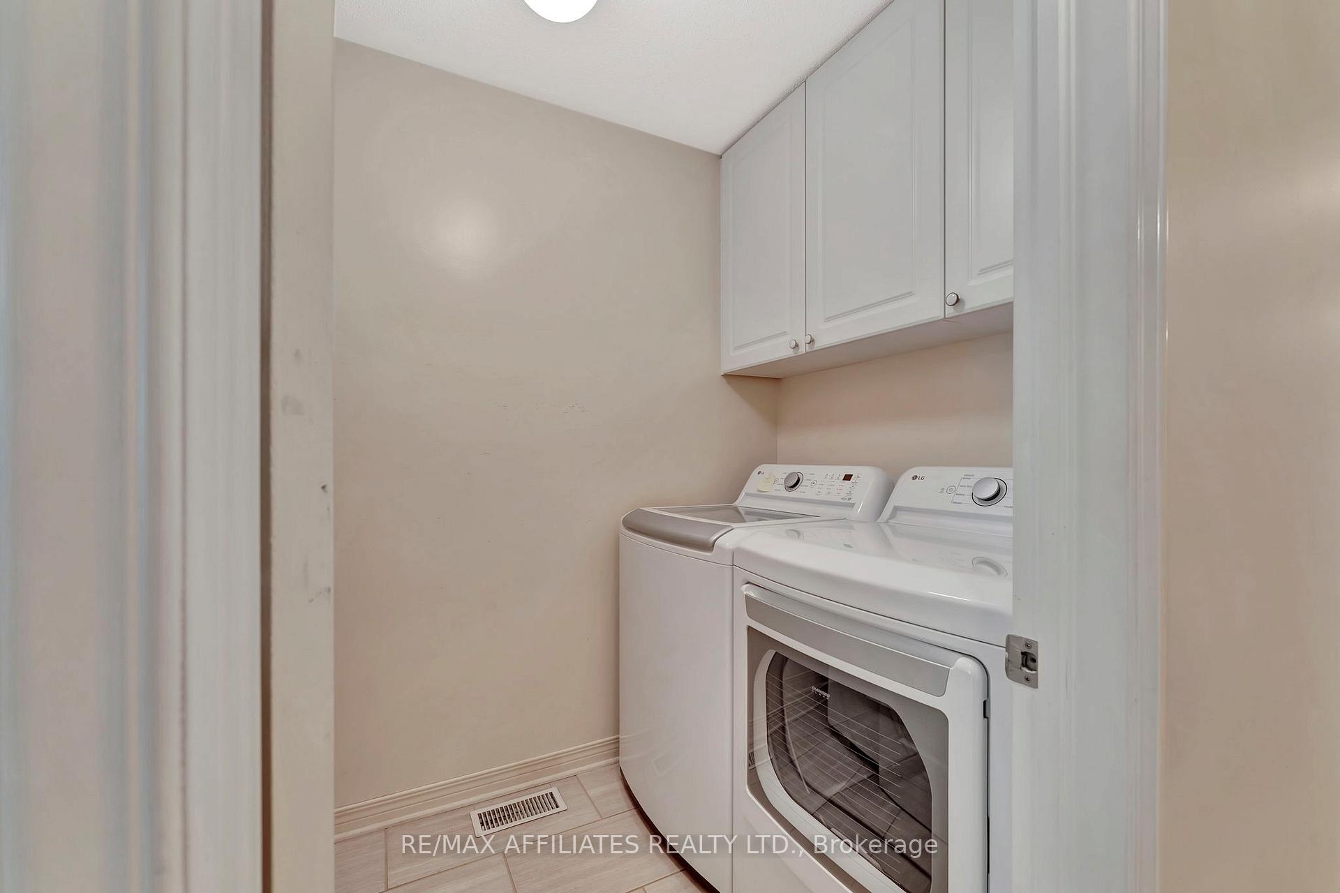 Photo 27 of 53 Bunting Lane, Ottawa, Kanata - Bridlewood — HOMEH