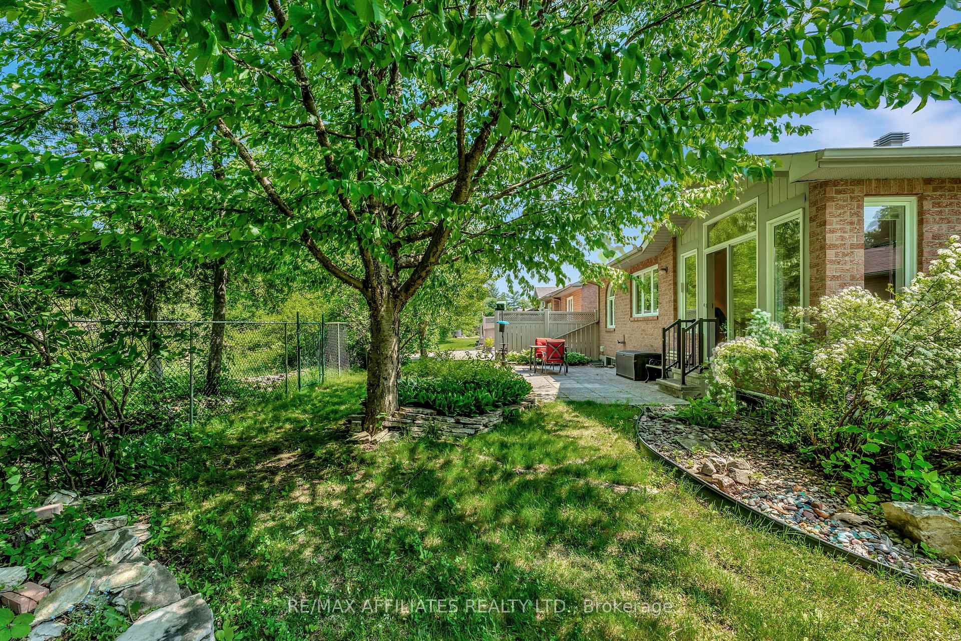 Photo 40 of 53 Bunting Lane, Ottawa, Kanata - Bridlewood — HOMEH