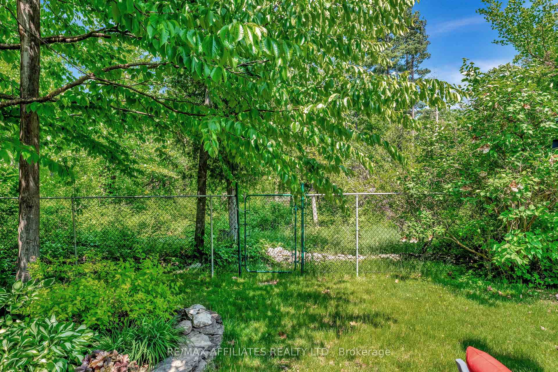 Photo 43 of 53 Bunting Lane, Ottawa, Kanata - Bridlewood — HOMEH
