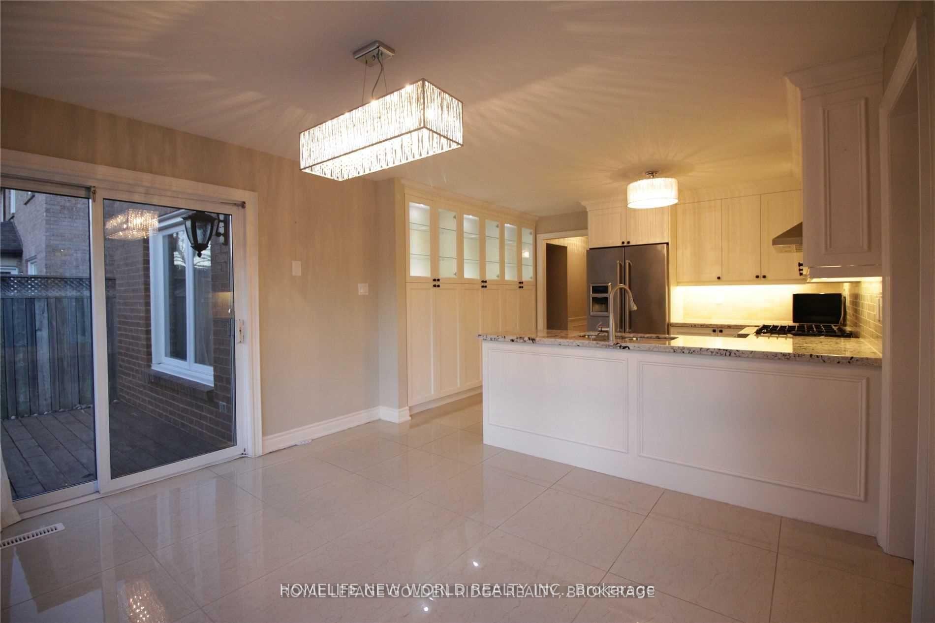 Photo 17 of 125 Aitken Circle, Markham, Unionville — HOMEH