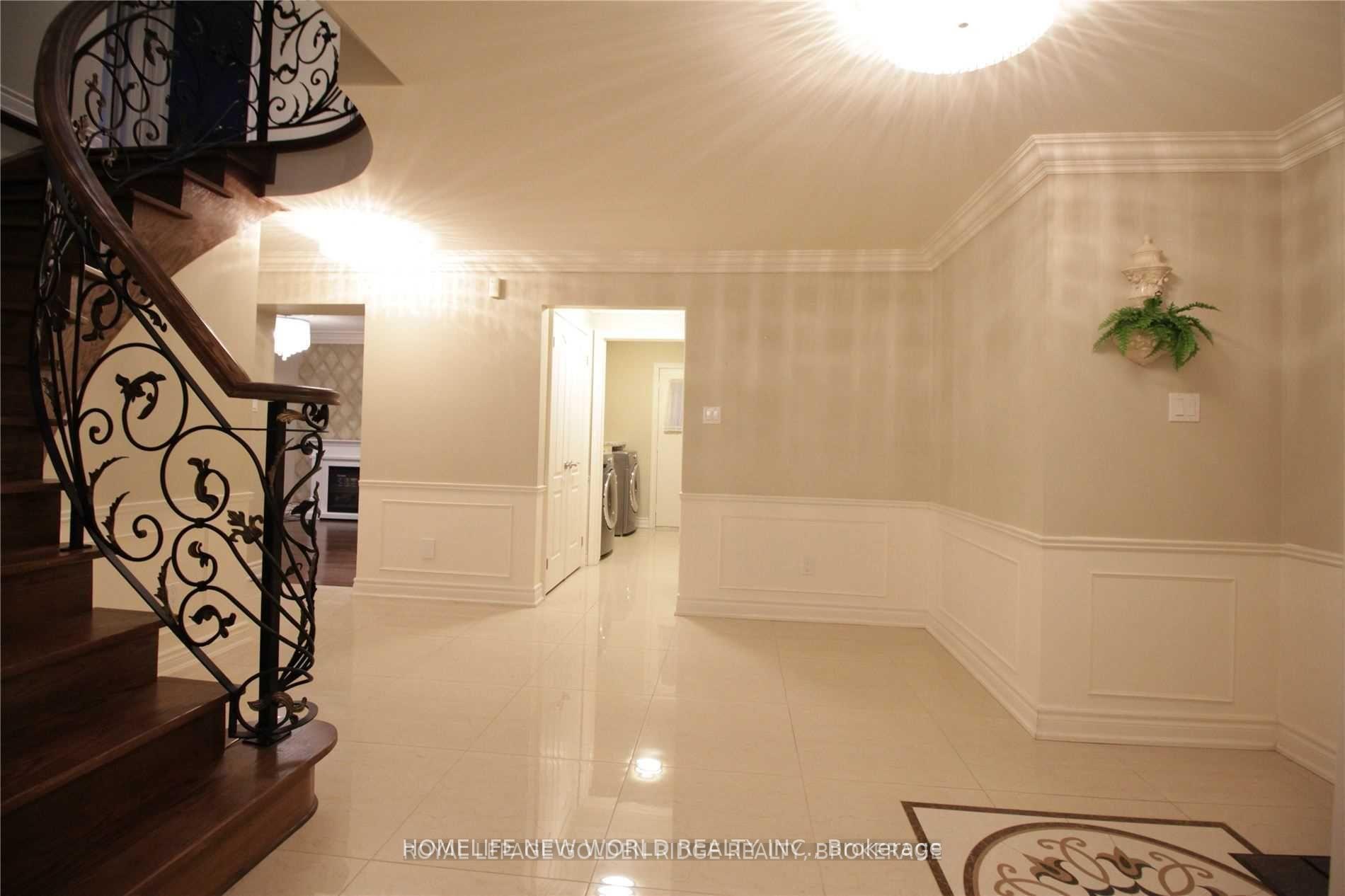 Photo 19 of 125 Aitken Circle, Markham, Unionville — HOMEH