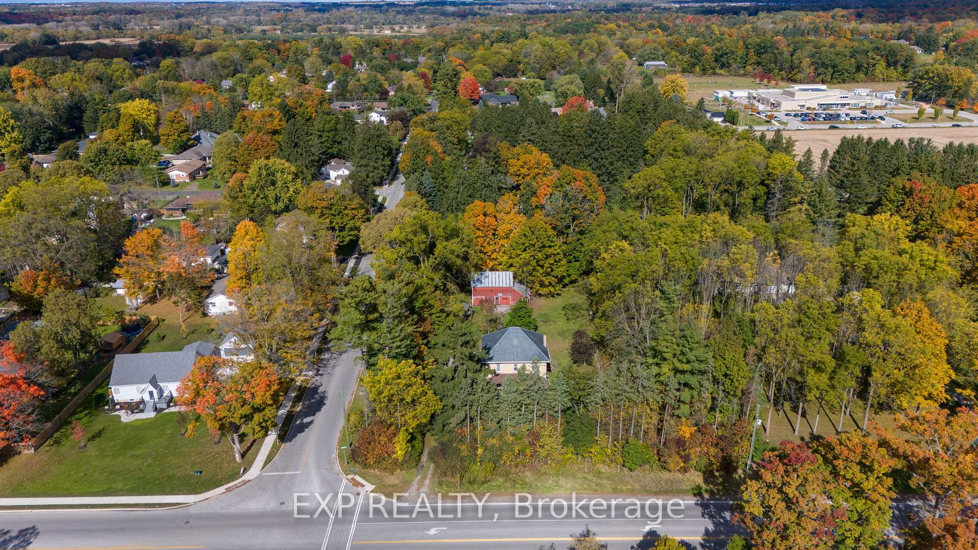 Photo 3 of 11294 Longwoods Road, Middlesex Centre, Delaware Town — HOMEH