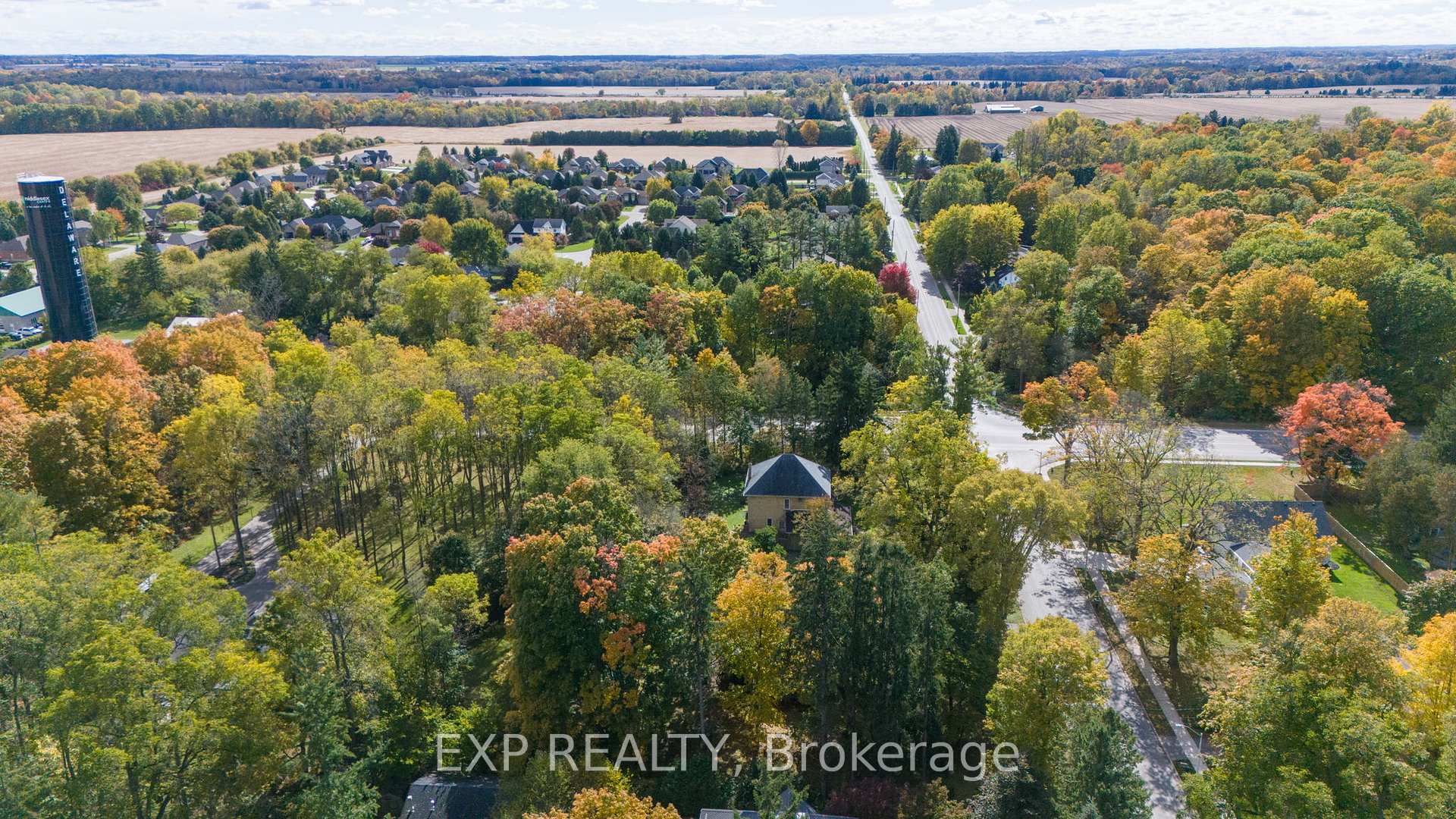 Photo 6 of 11294 Longwoods Road, Middlesex Centre, Delaware Town — HOMEH