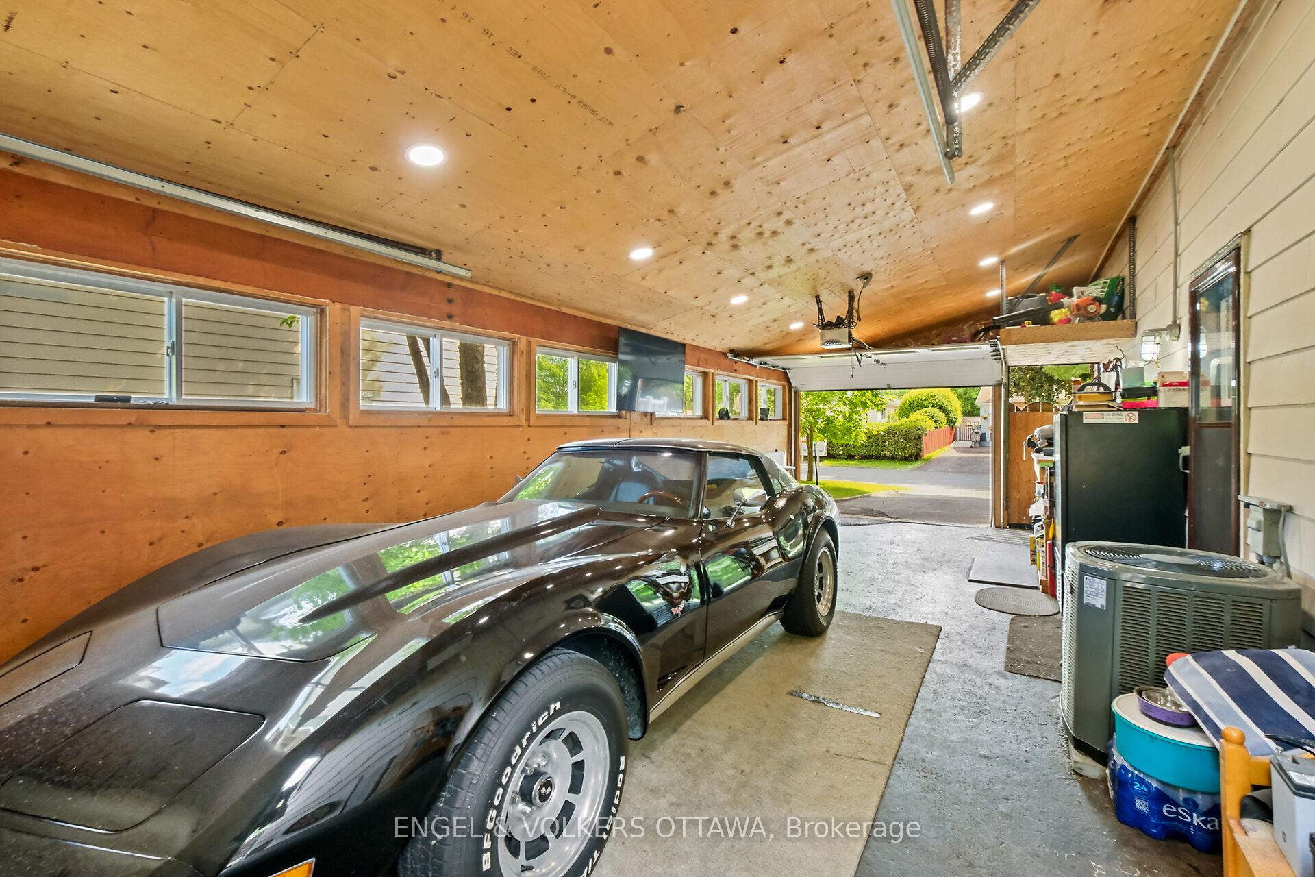Photo 34 of 83 Shouldice Crescent, Ottawa, Kanata - Glencairn/Hazeldean — HOMEH