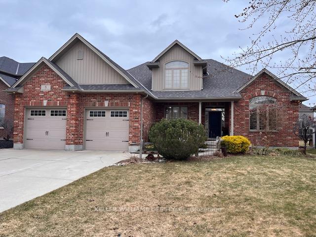 Front of 8 Dogwood Trail
