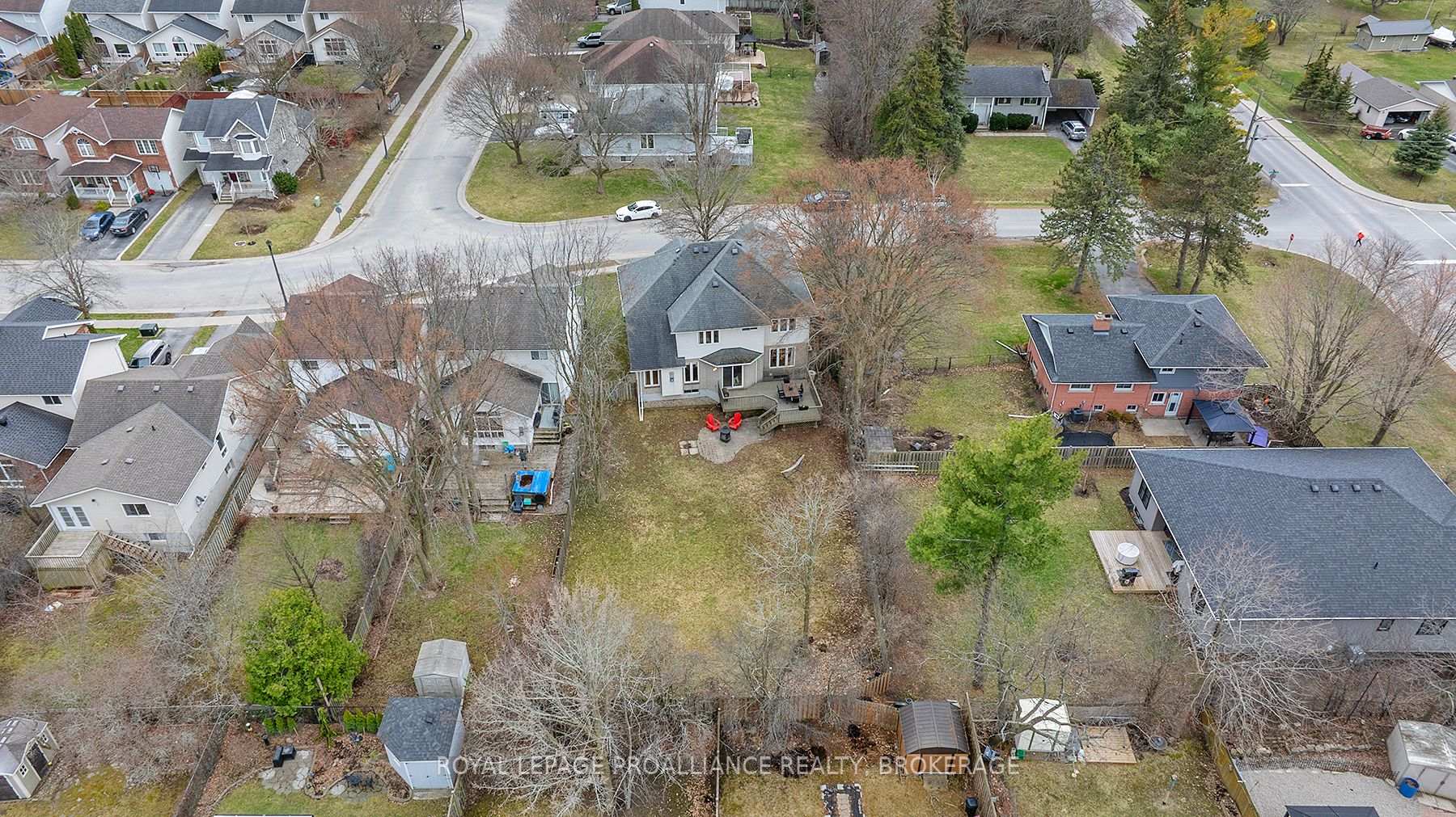 Photo 17 of 64 Dalgleish Avenue, Kingston, Kingston East (Incl Barret Crt) — HOMEH