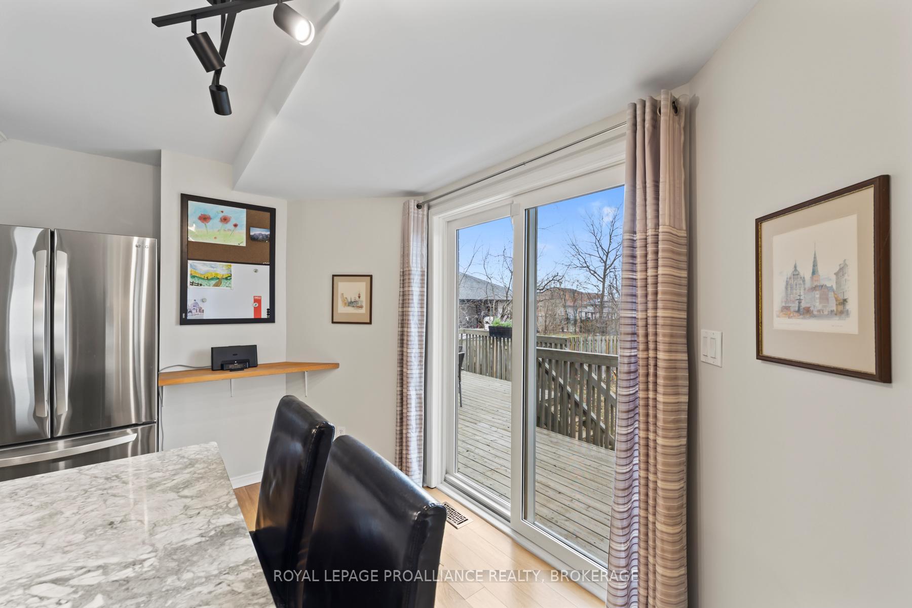 Photo 24 of 64 Dalgleish Avenue, Kingston, Kingston East (Incl Barret Crt) — HOMEH