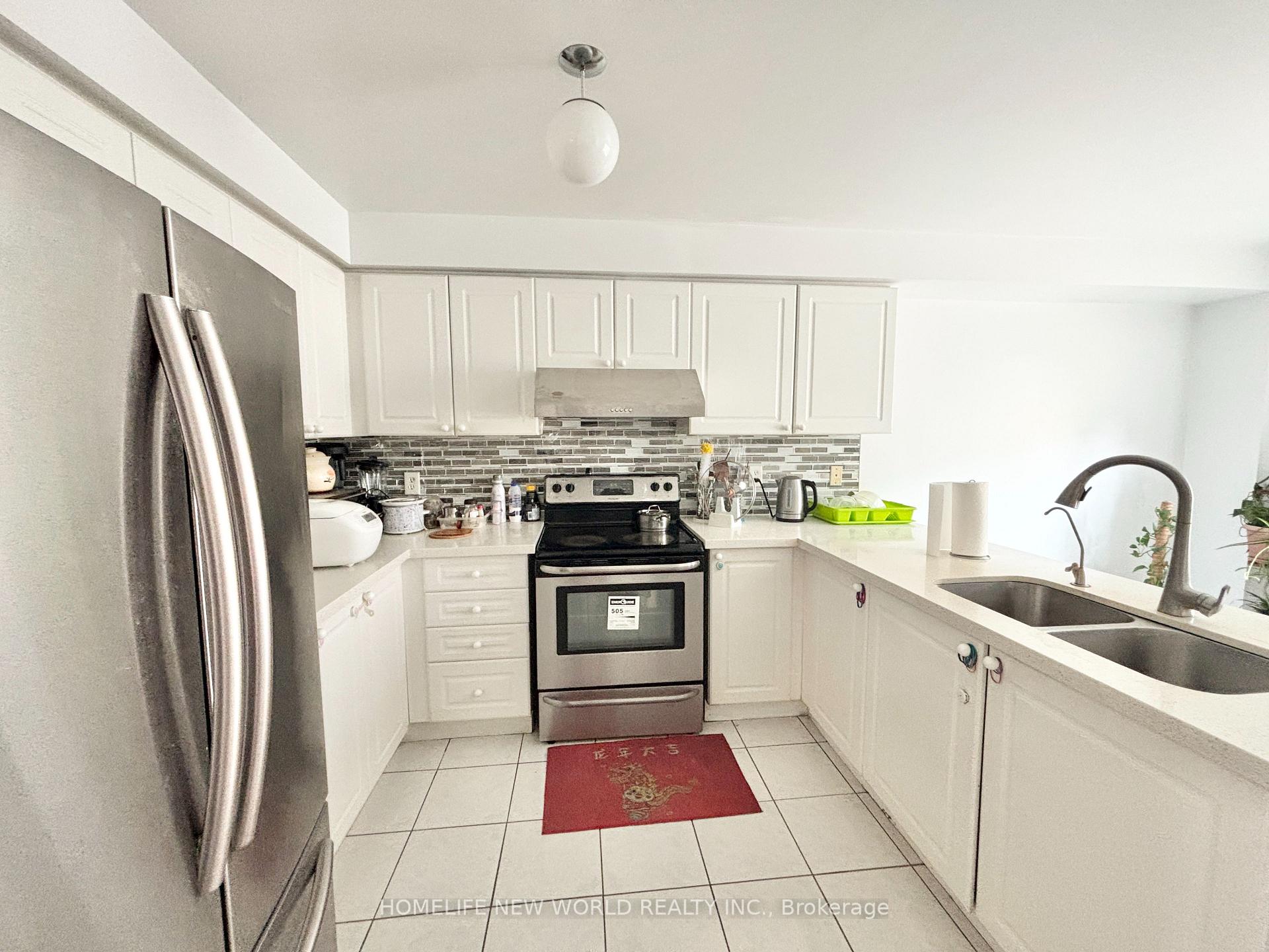 Photo 5 of 8 Azalea Gate Way, Markham, Commerce Valley — HOMEH