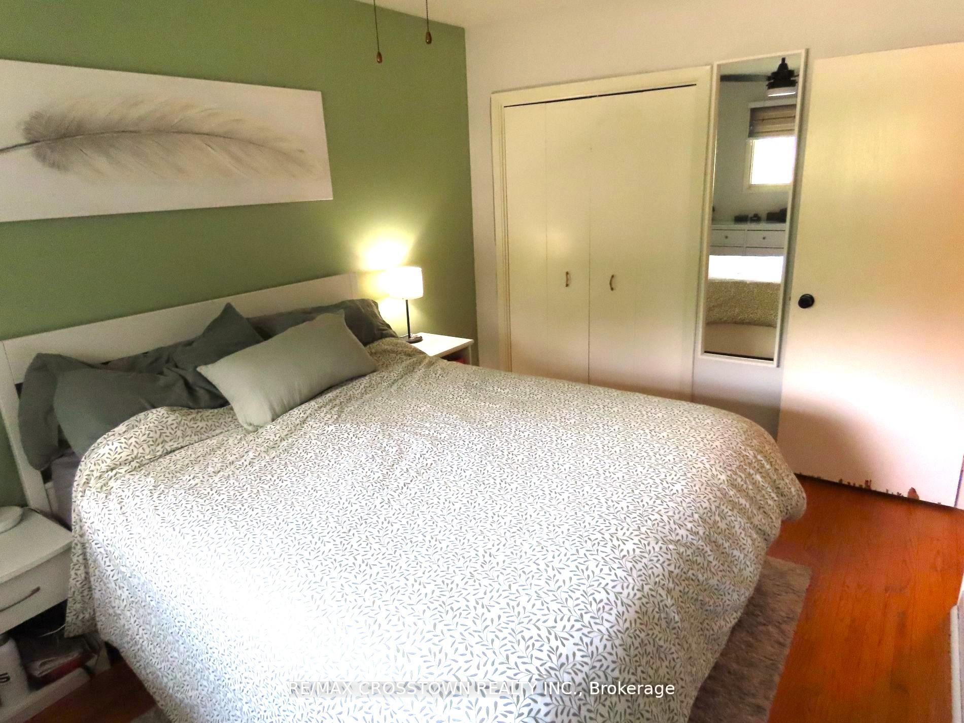 Photo 13 of 1009 Everton Road, Midland — HOMEH