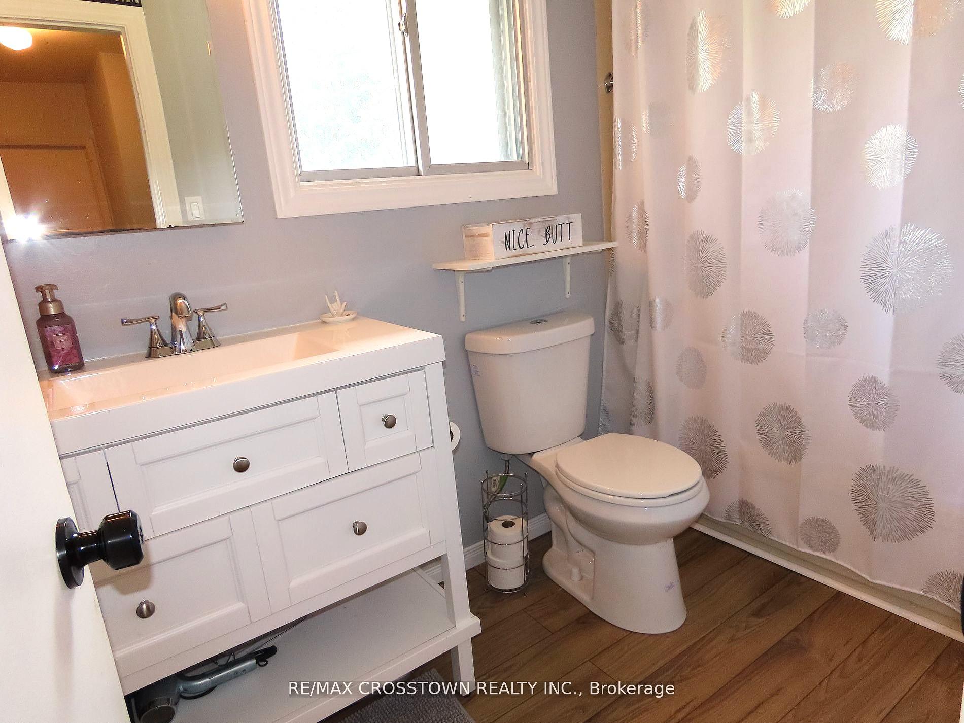 Photo 18 of 1009 Everton Road, Midland — HOMEH