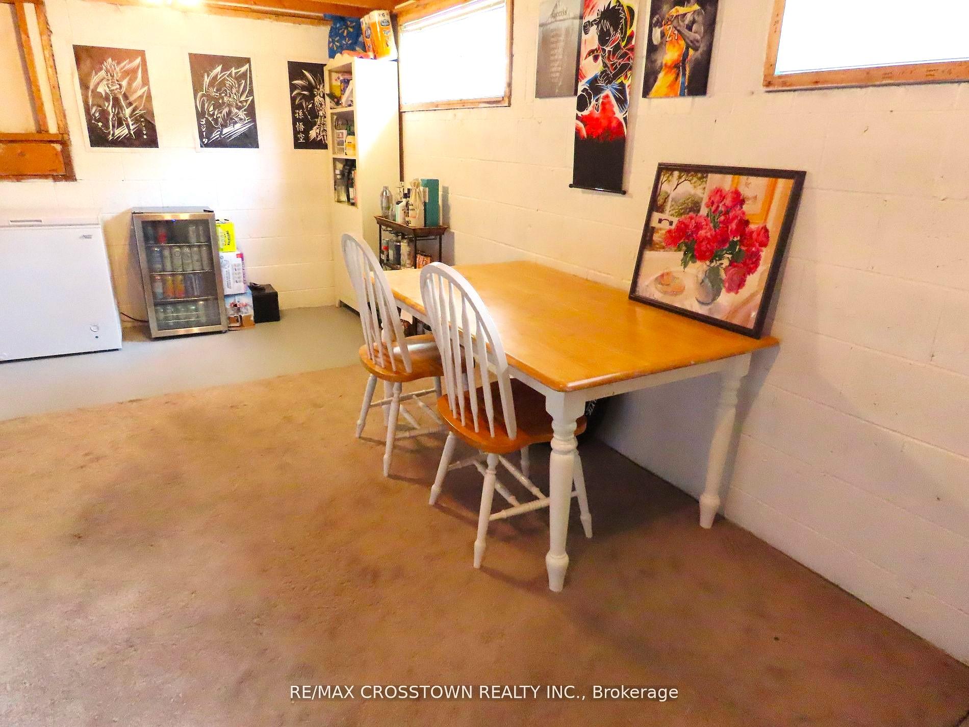 Photo 20 of 1009 Everton Road, Midland — HOMEH