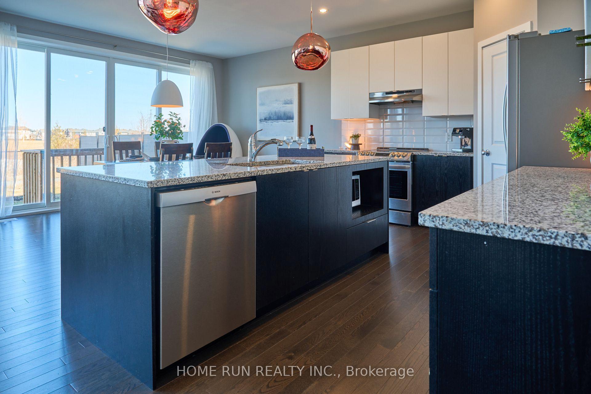 Photo 18 of 212 Condado Crescent, Ottawa, Kanata - Emerald Meadows/Trailwest — HOMEH