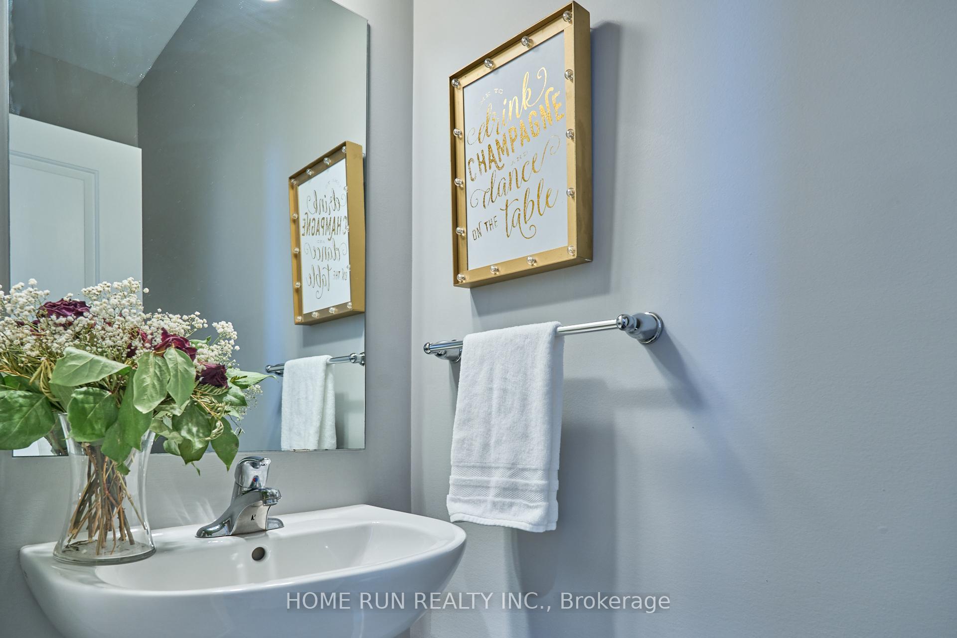 Photo 20 of 212 Condado Crescent, Ottawa, Kanata - Emerald Meadows/Trailwest — HOMEH