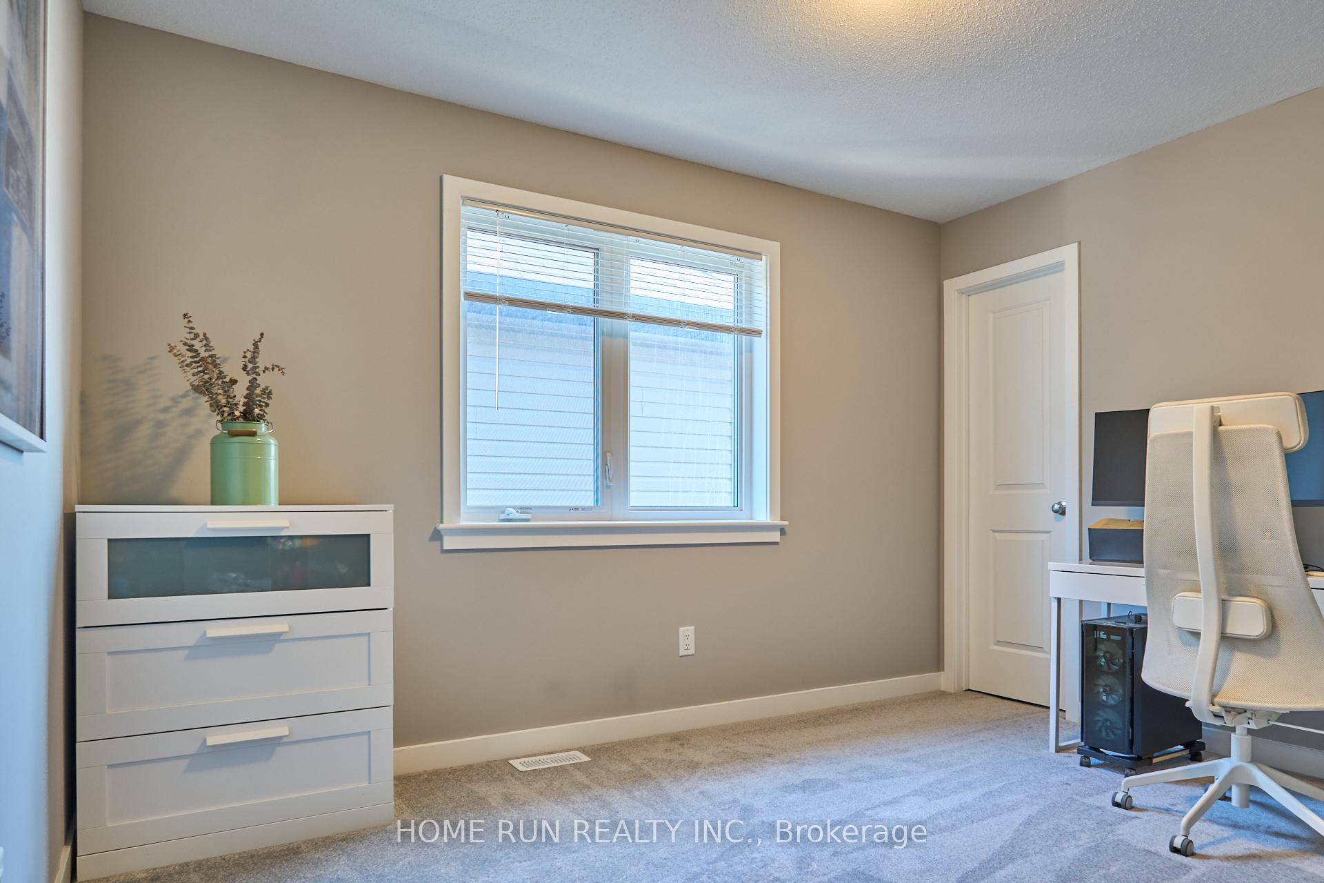 Photo 32 of 212 Condado Crescent, Ottawa, Kanata - Emerald Meadows/Trailwest — HOMEH
