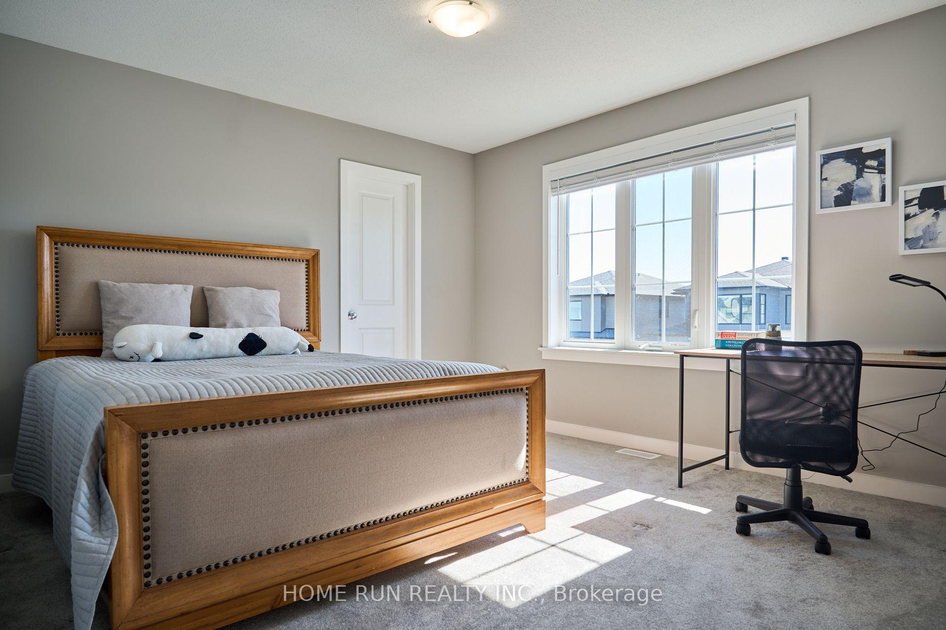 Photo 33 of 212 Condado Crescent, Ottawa, Kanata - Emerald Meadows/Trailwest — HOMEH