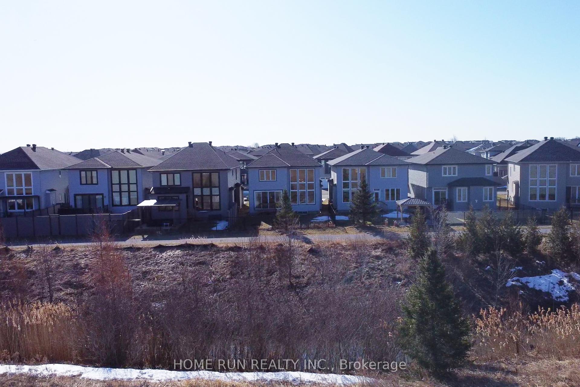 Photo 40 of 212 Condado Crescent, Ottawa, Kanata - Emerald Meadows/Trailwest — HOMEH