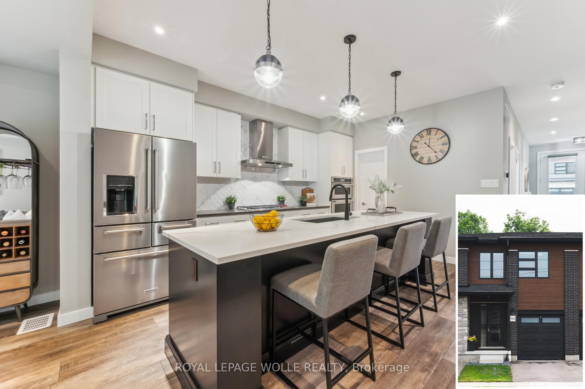 Photo 1 of 946 Robert Ferrie Drive, Kitchener — HOMEH