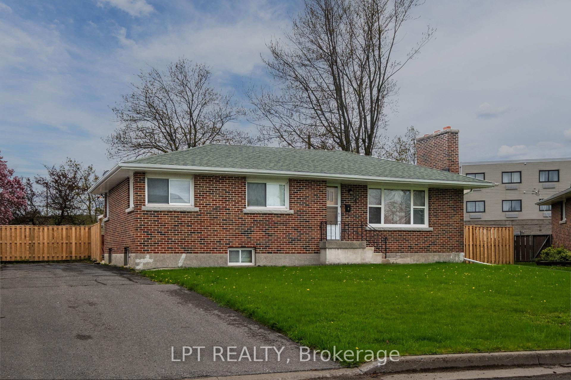 Photo 1 of 32 Jane Avenue, Kingston, West of Sir John A. Blvd — HOMEH