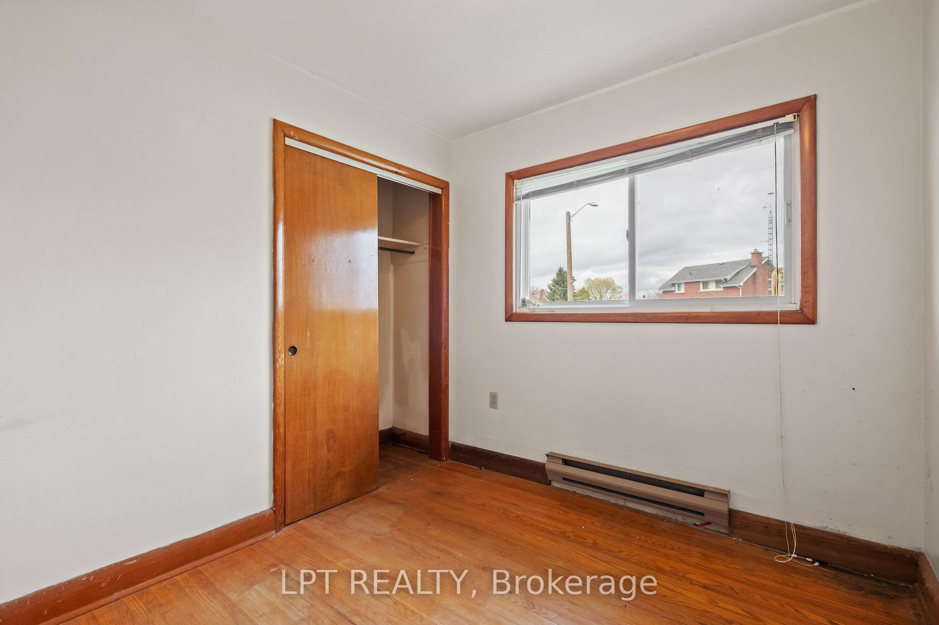 Photo 12 of 32 Jane Avenue, Kingston, West of Sir John A. Blvd — HOMEH