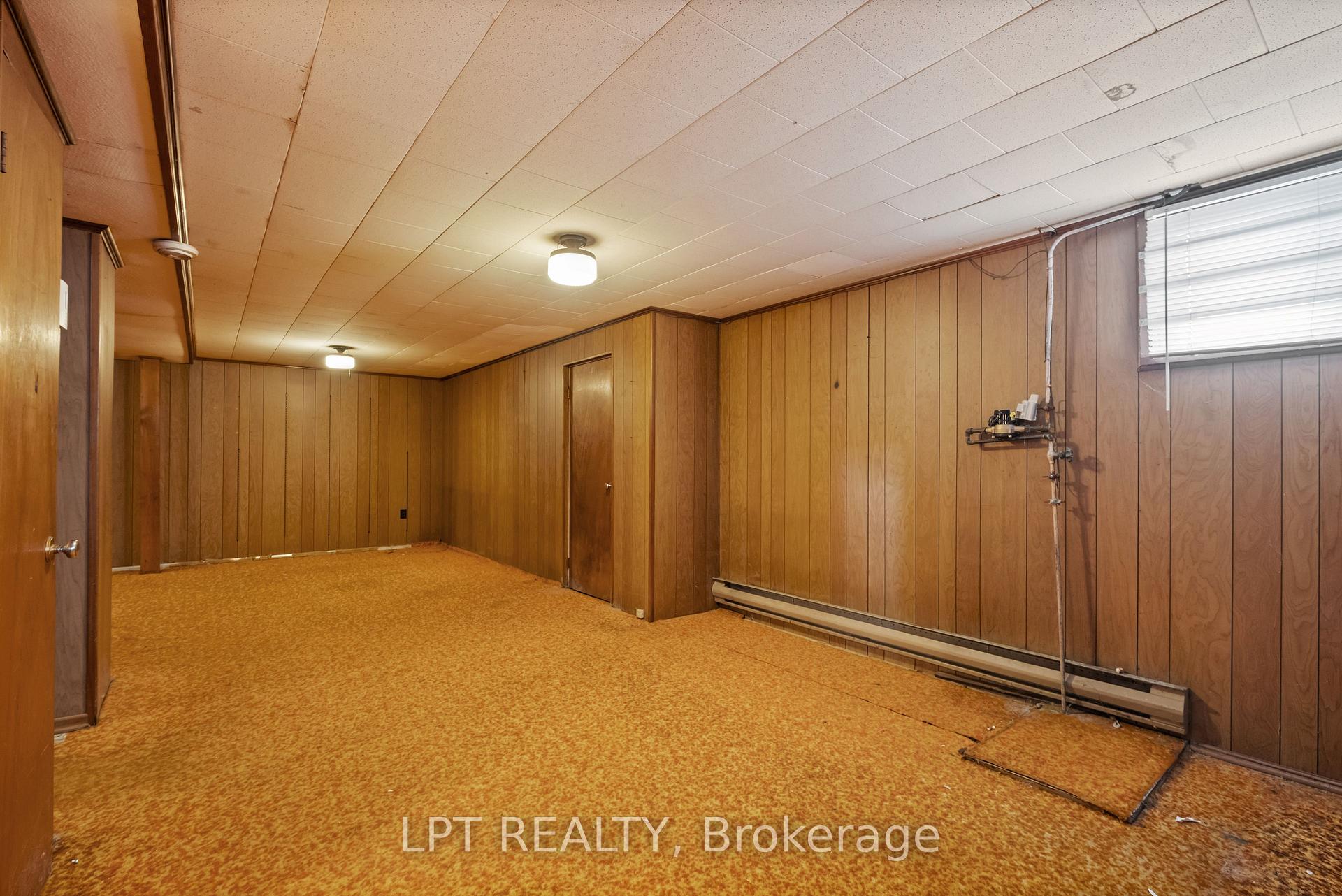 Photo 17 of 32 Jane Avenue, Kingston, West of Sir John A. Blvd — HOMEH