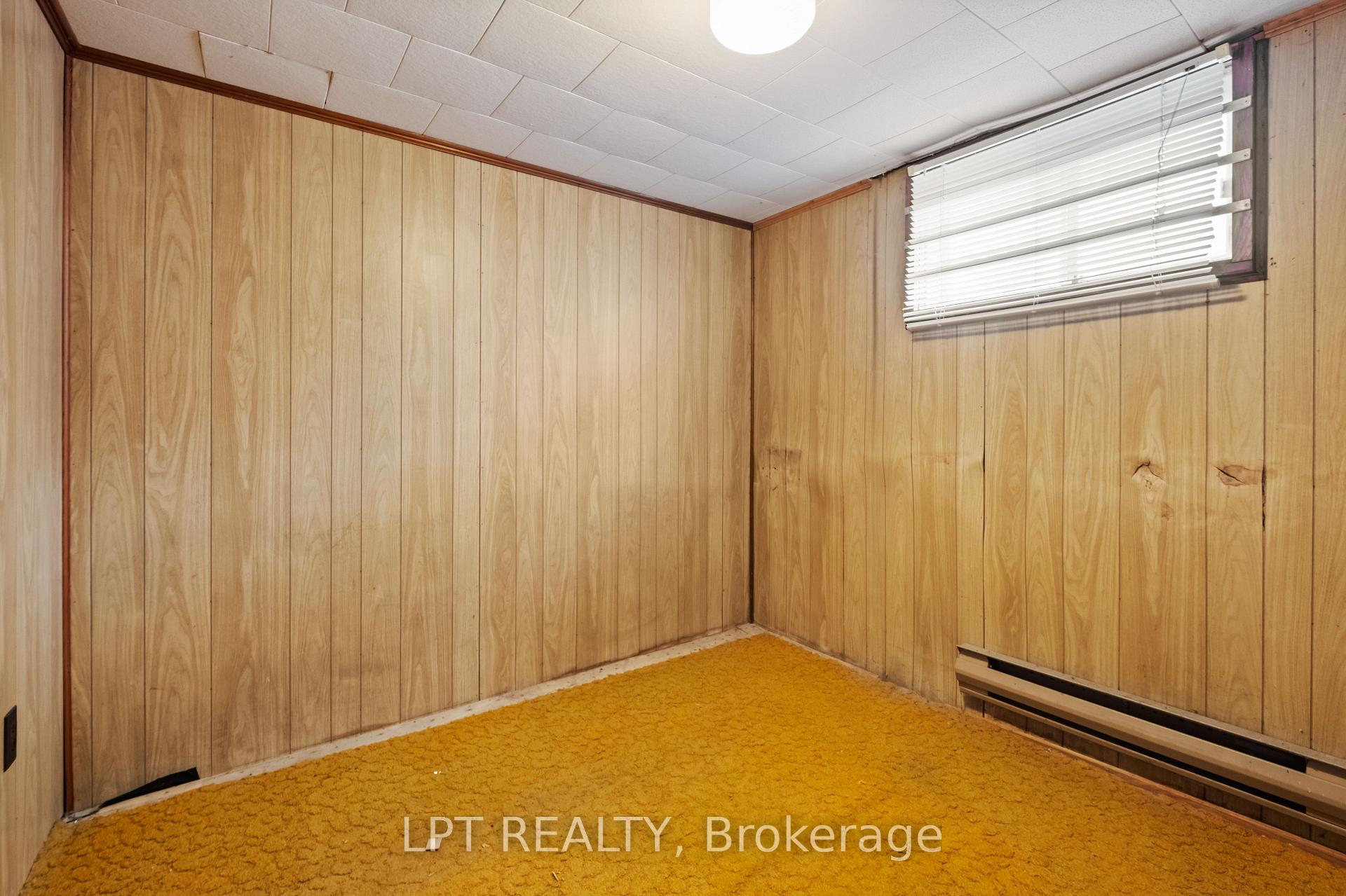 Photo 20 of 32 Jane Avenue, Kingston, West of Sir John A. Blvd — HOMEH