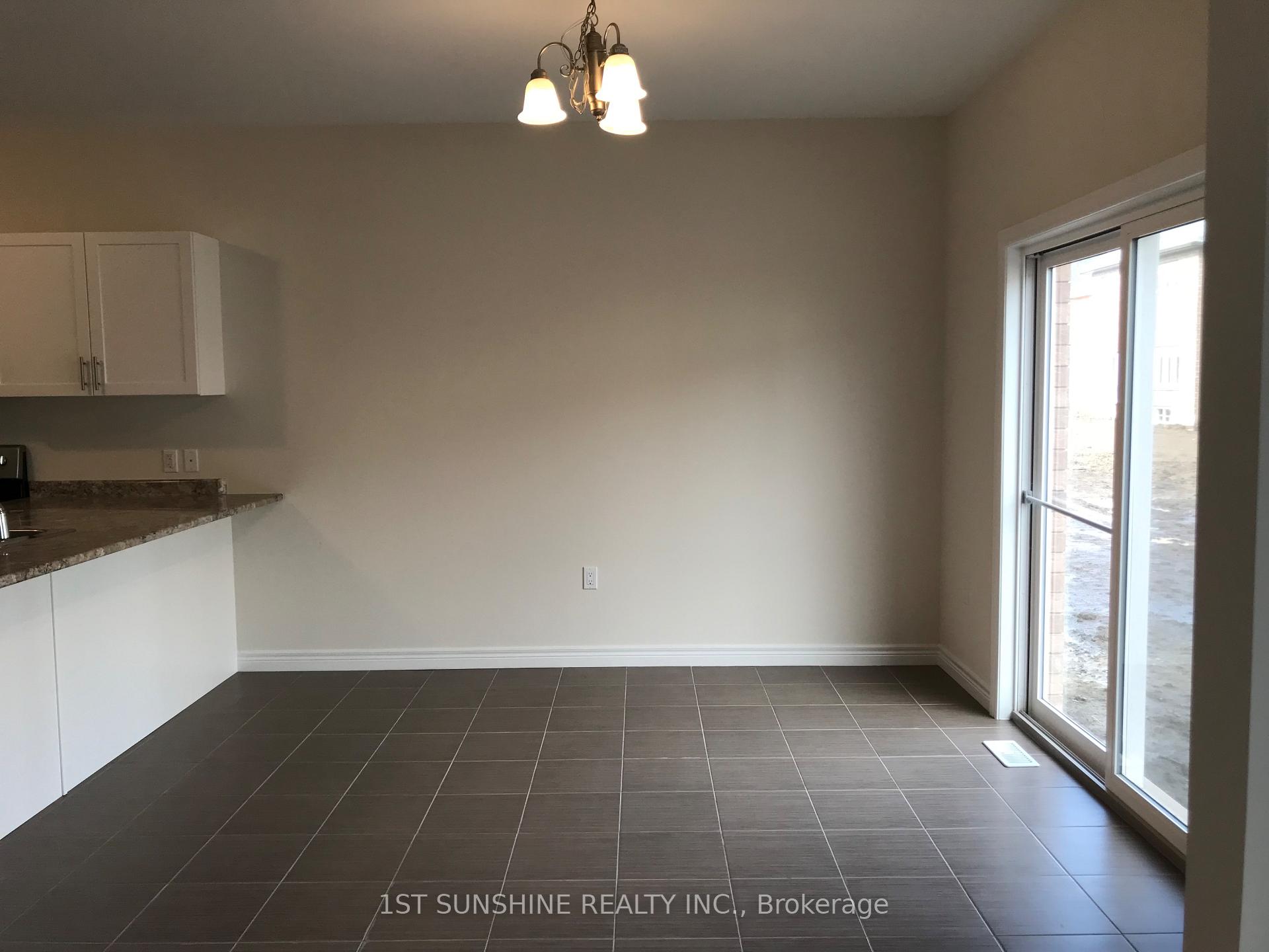 Photo 6 of 40 Bethune Avenue, Hamilton, Rural Glanbrook — HOMEH