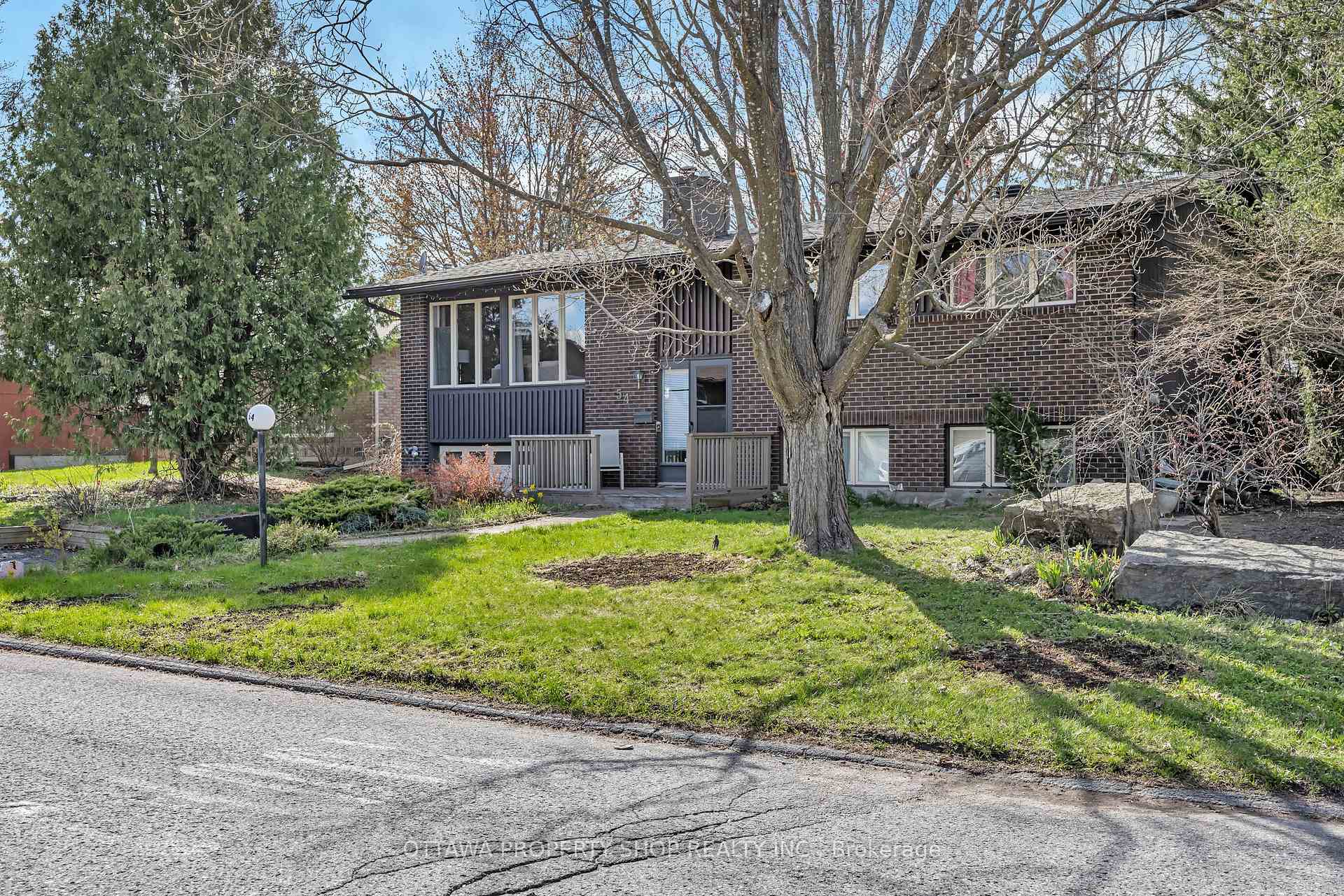 Photo 1 of 54 Chimo Drive, Ottawa, Kanata - Katimavik — HOMEH