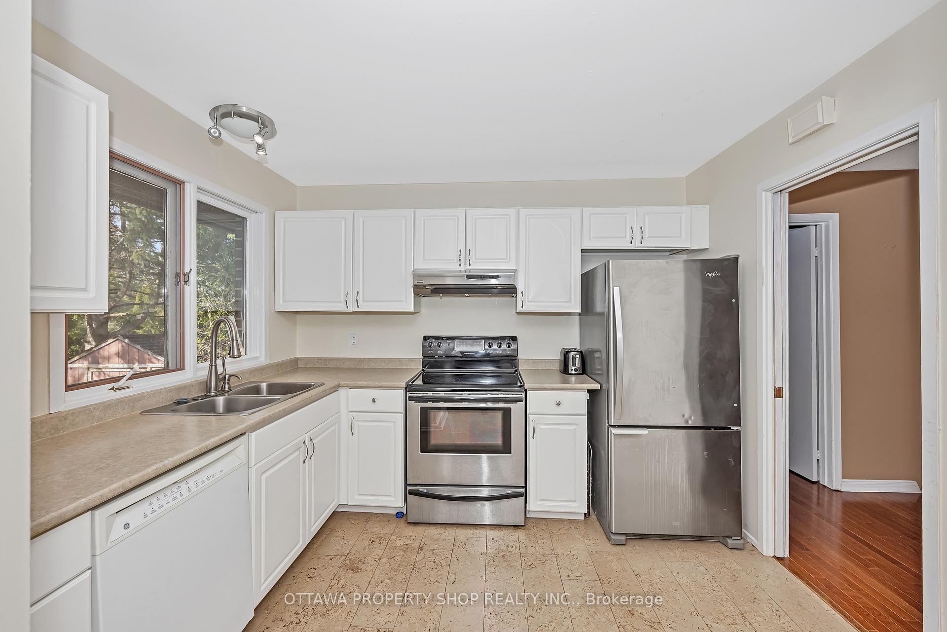 Photo 8 of 54 Chimo Drive, Ottawa, Kanata - Katimavik — HOMEH
